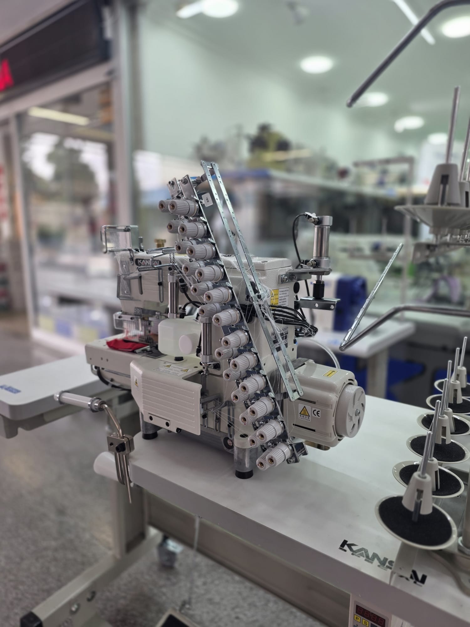 KANSAİ FULL OTOMATİK 12 İĞNE LASTİK MAKİNASI