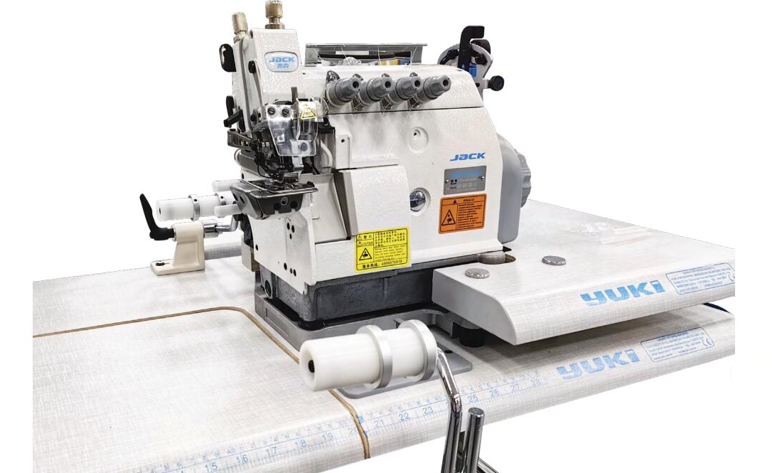 JACK JK-797TDI-4 4 İplik Kes. Overlok Makinesi Transportlu Yaka Takma