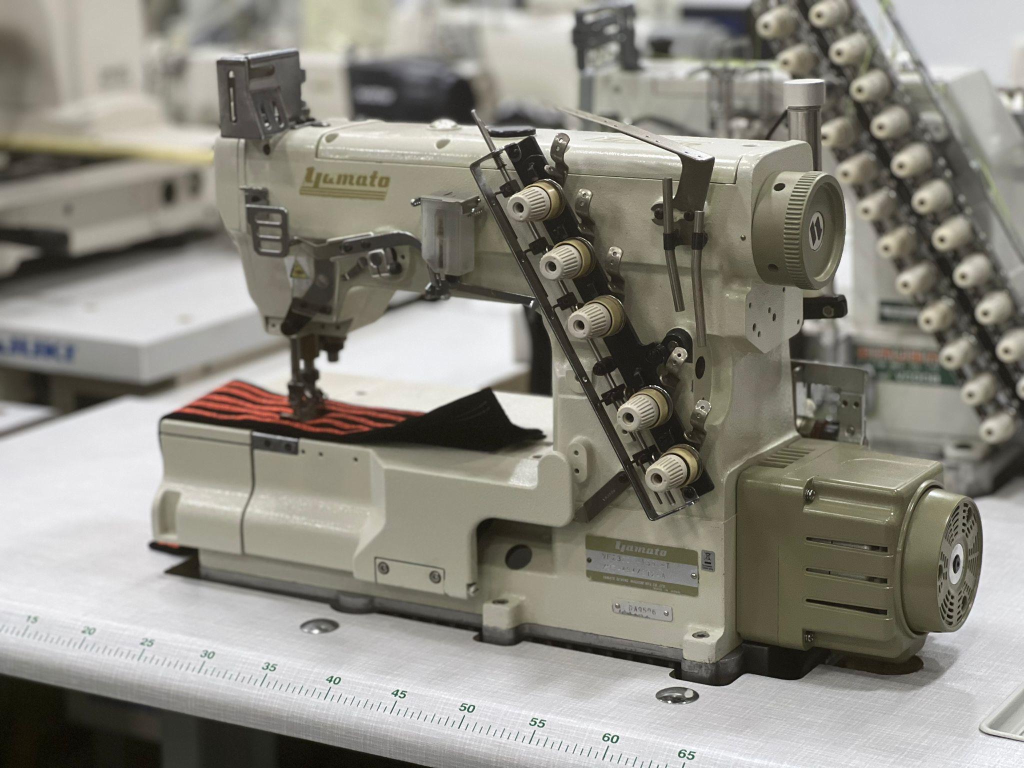 YAMATO VF2300M Otomatik Etek Reçme Makinası