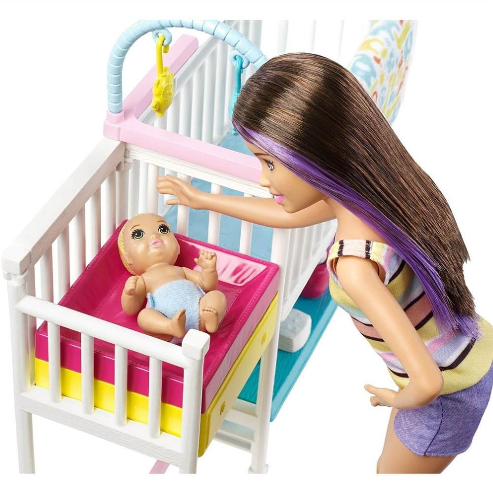 Barbie Bebek Bakıcısı Kaptan Uyku Eğitiminde Oyun Seti