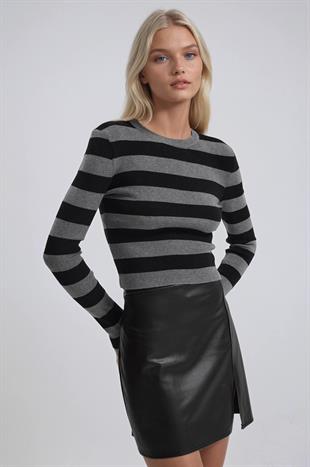 Çizgili Desen Crop Triko Kazak 1400