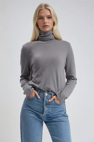 Yumuşak Kumaş Boğazlı Triko Kazak 1404