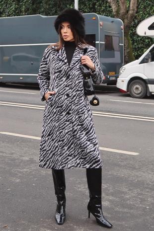 Zebra Desenli Kaşe Kaban 7124