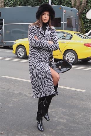 Zebra Desenli Kaşe Kaban 7124