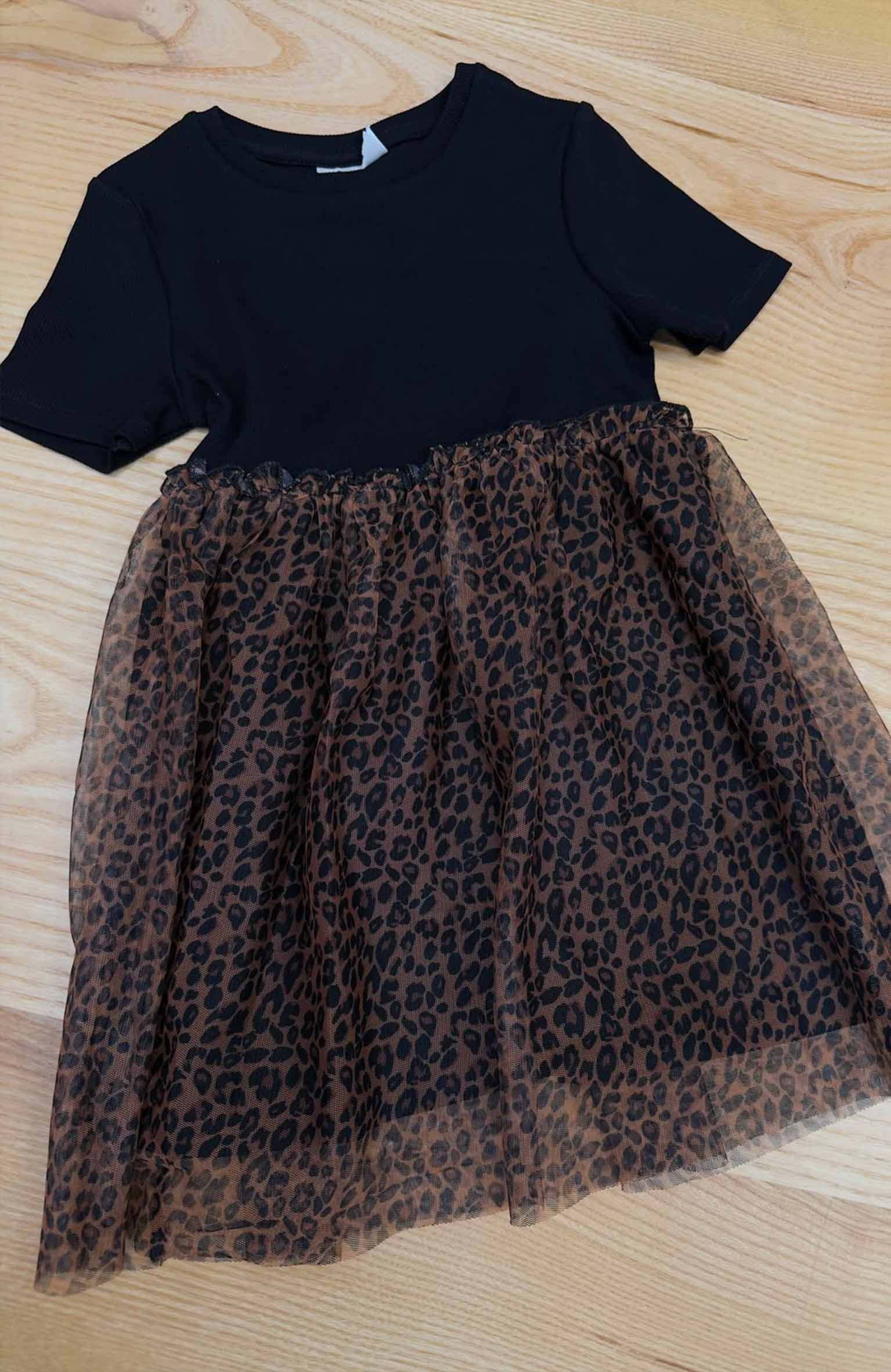 C2472 LEOPAR TÜTÜ ETEKLİ SİYAH ELBİSE
