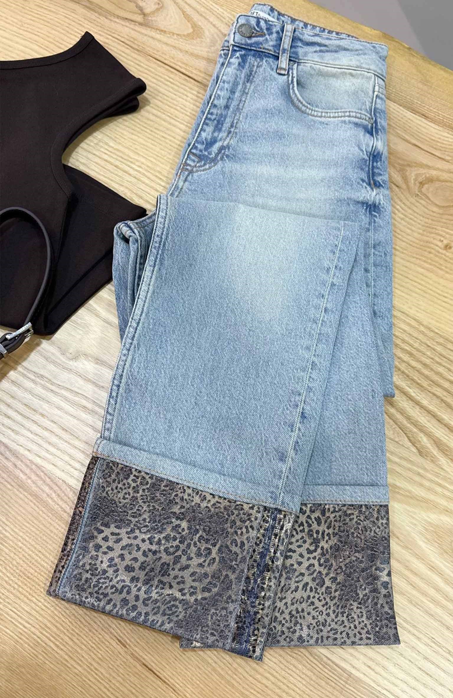 K4054 LEOPAR PAÇA DETAYLI TAŞLAMALI JEAN