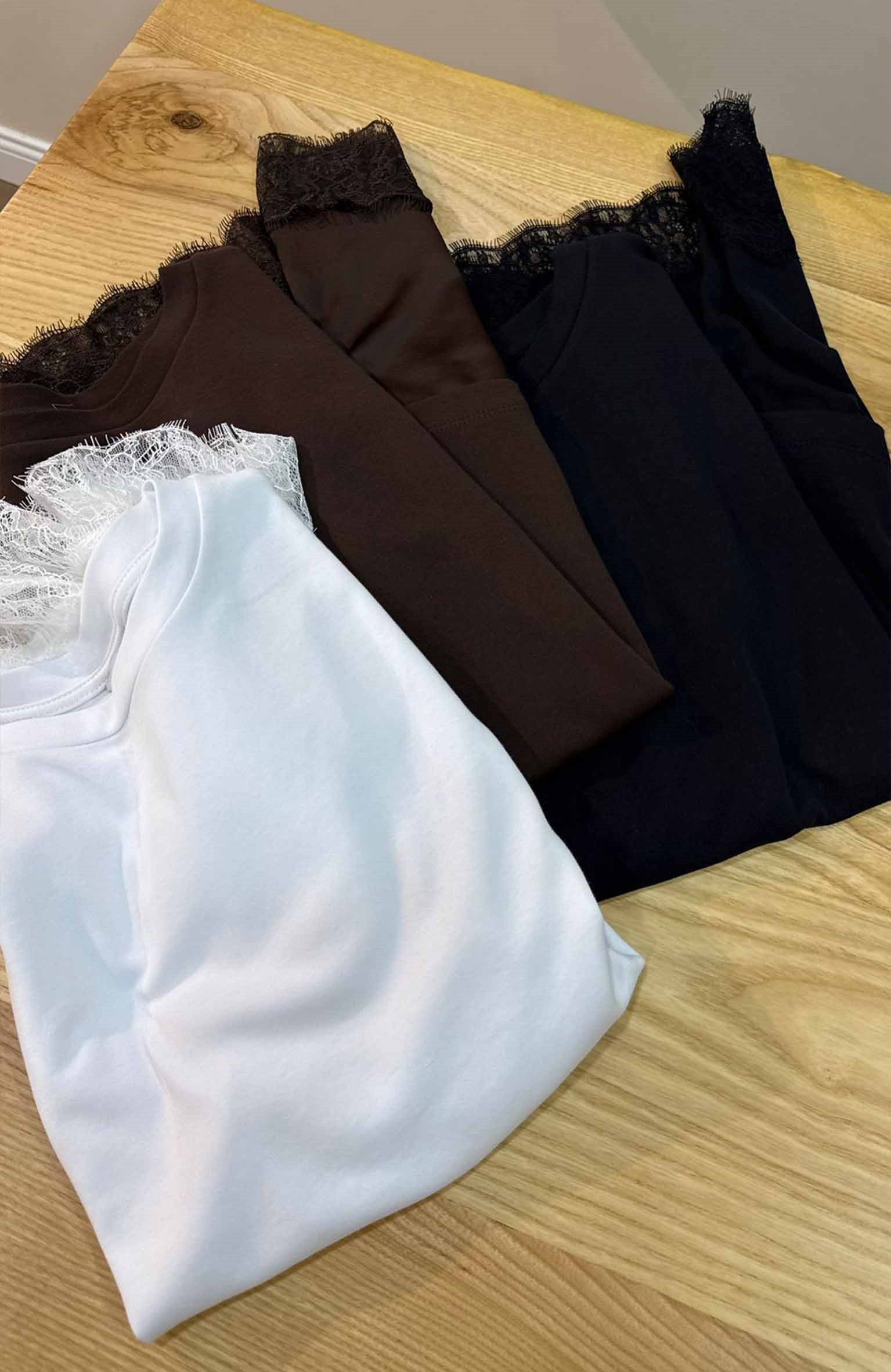 K4140 ETEK UCU DANTEL DETAYLI T-SHIRT