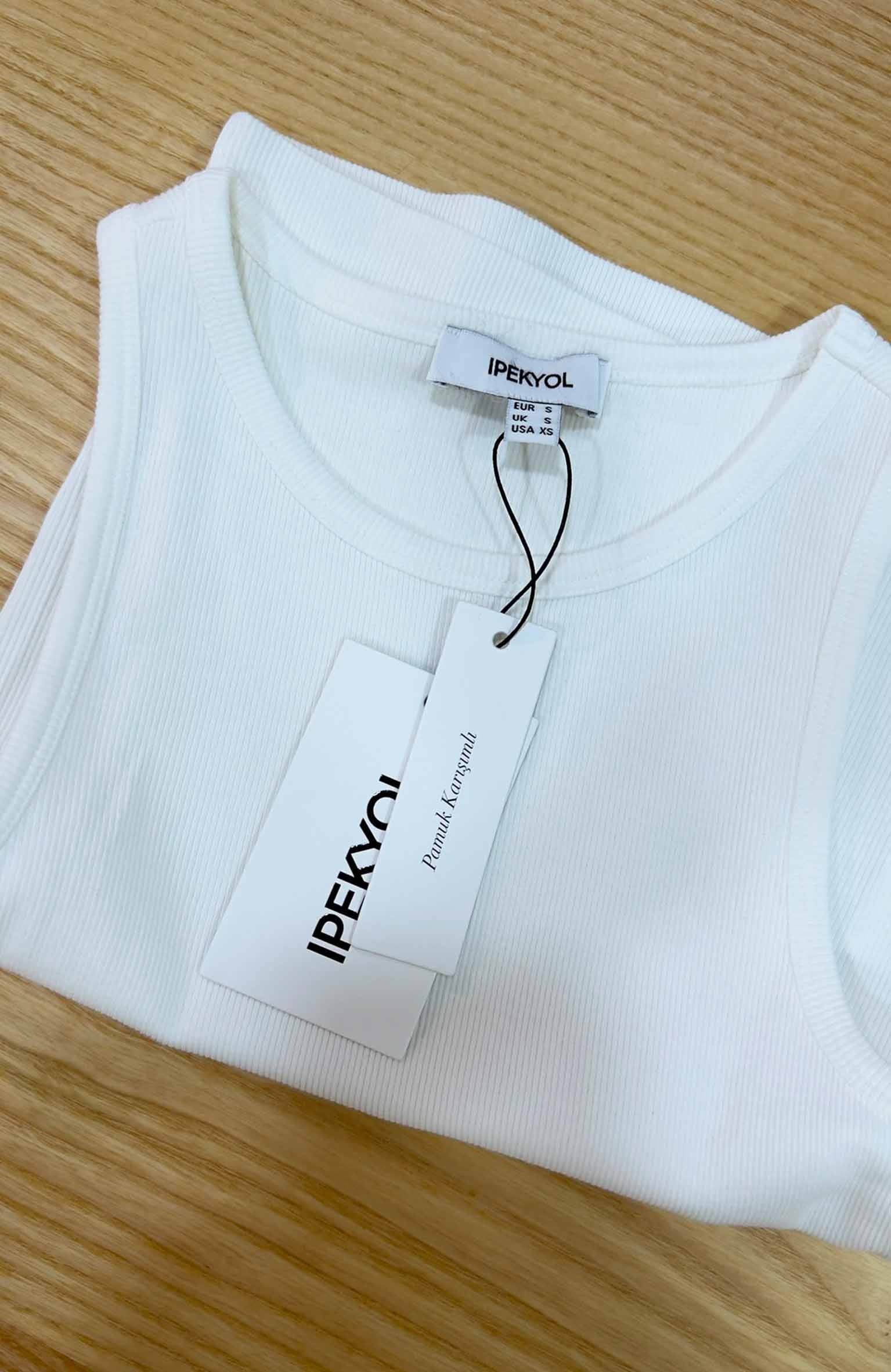 K4342 İ.YOL BEYAZ FİTİLLİ T-SHIRT