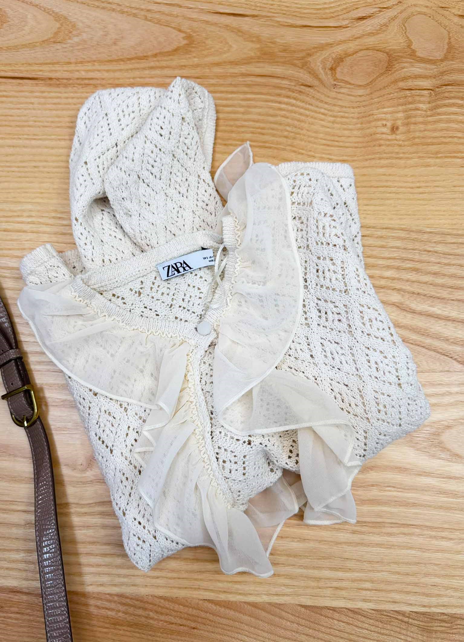 K4482 ŞİFON FIRFIRLI AJURLU KREM TRİKO HIRKA