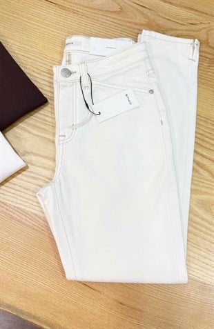 K3532 O.PS EKRU SKINNY JEAN