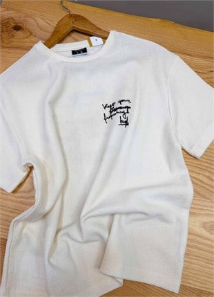 K4474 SİYAH NAKIŞLI KREM DOKULU T-SHIRT