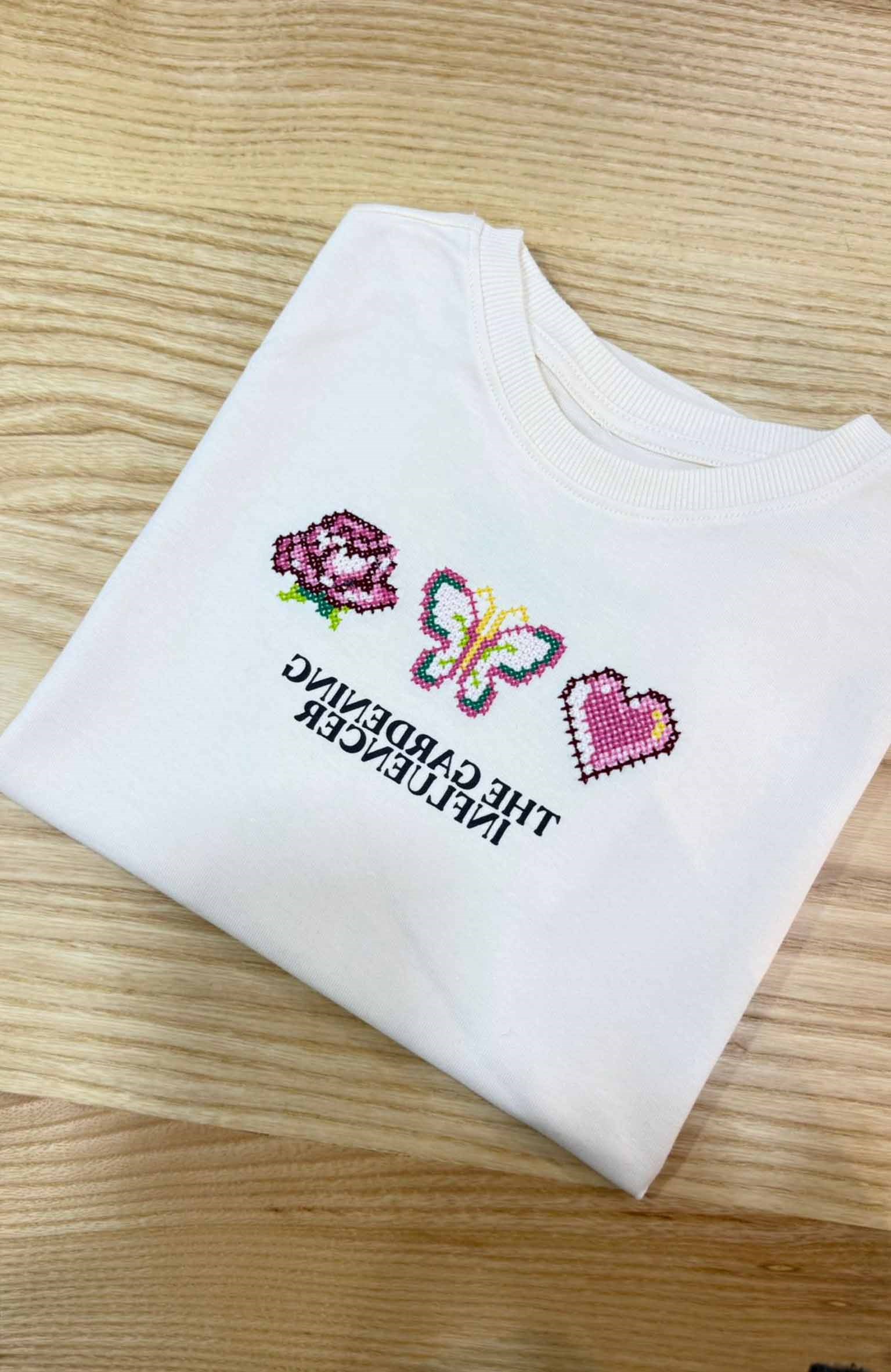 C2233 ZR KANAVİÇE DETAYLI KREM T-SHIRT