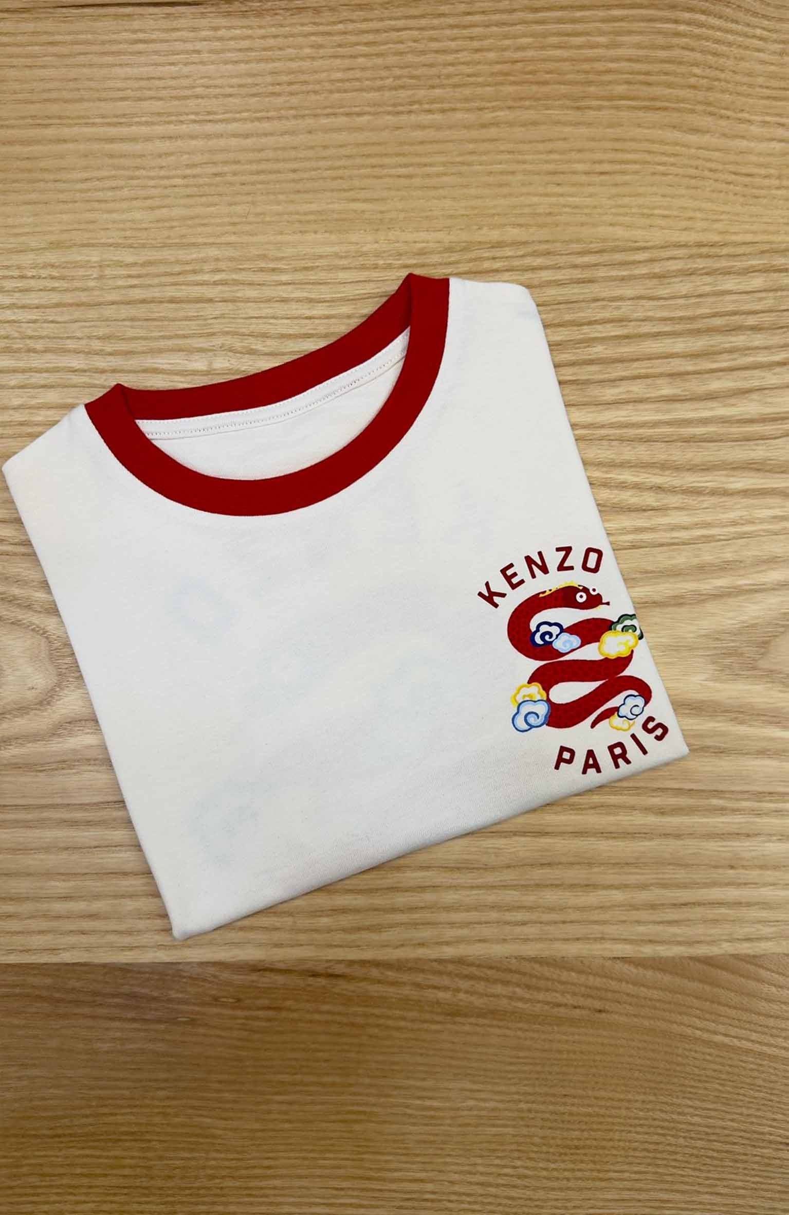 C2330 KNZ YILAN BASKILI KREM T-SHIRT