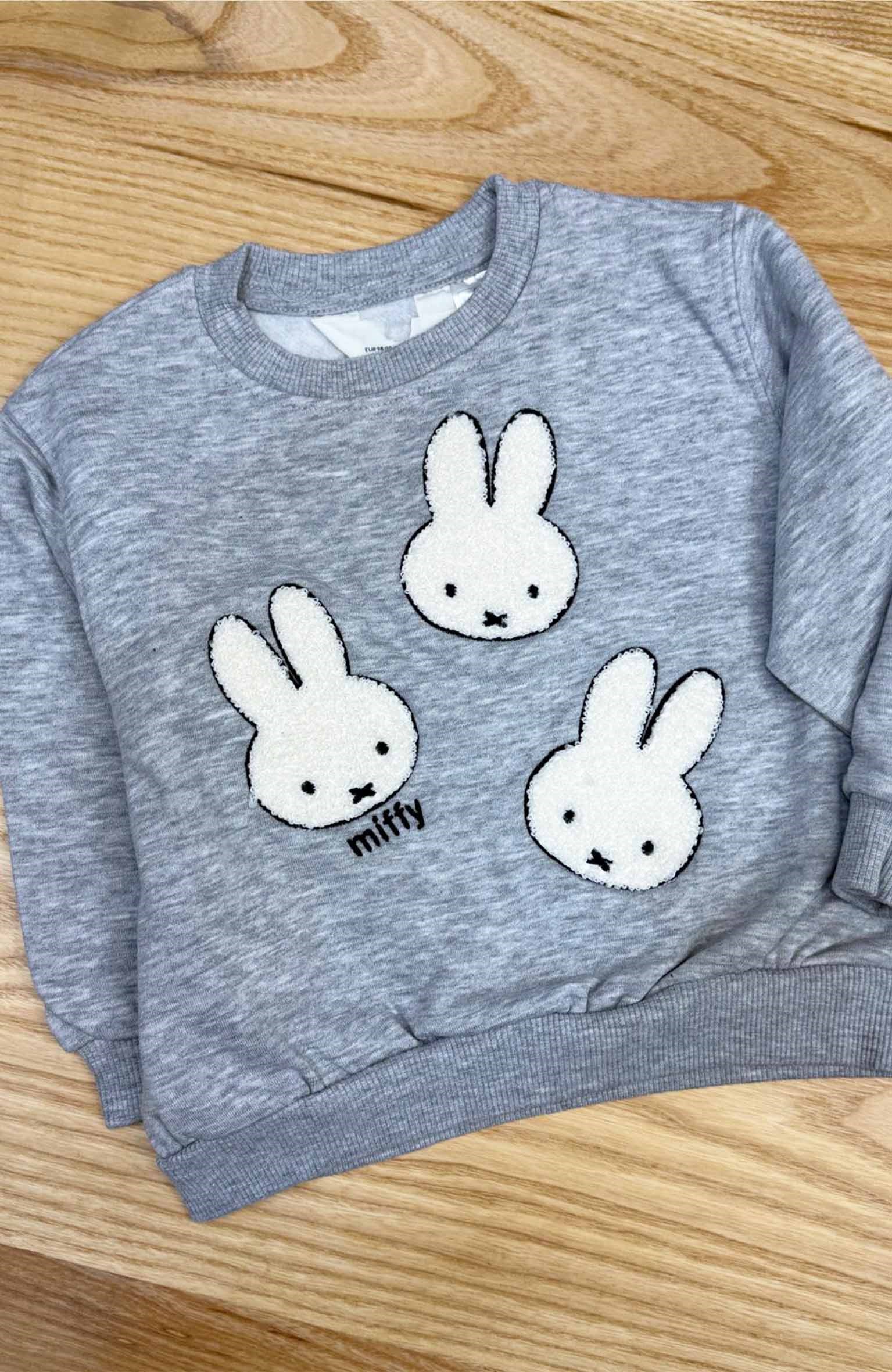 C2857 TAVŞAN PUNCH NAKIŞLI GRİ SWEAT