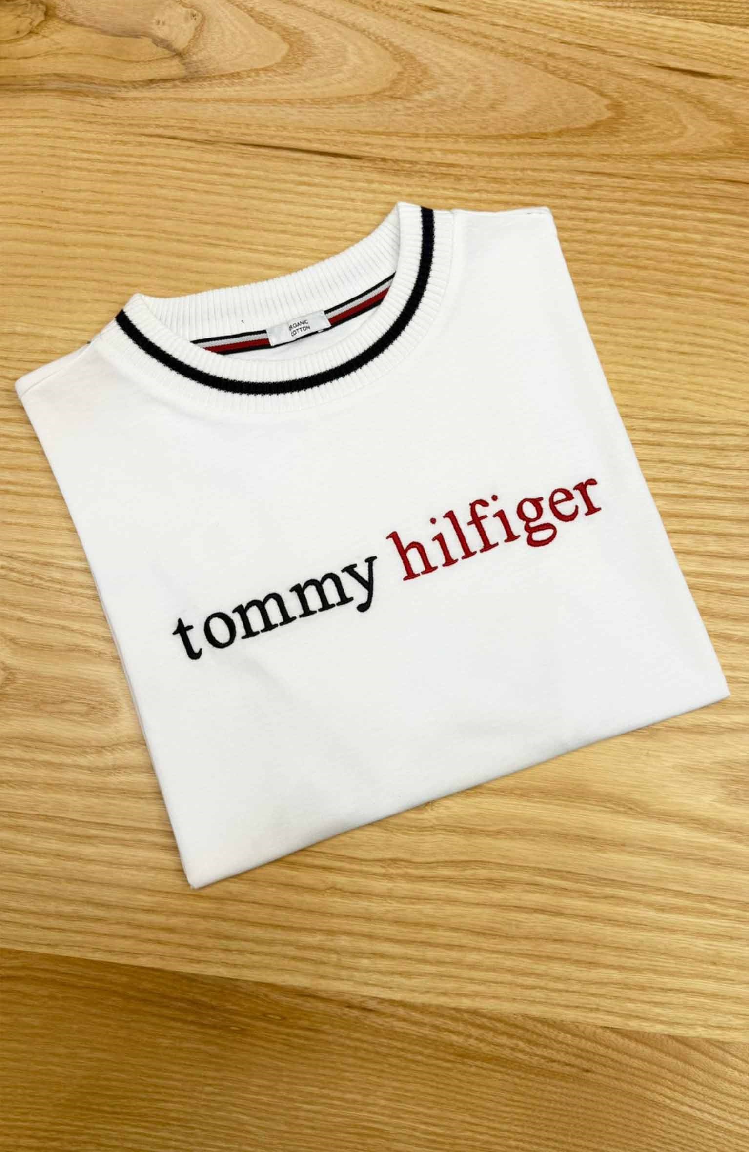 K3837 TM DOKUMA YAKA DETAYLI BEYAZ T-SHIRT