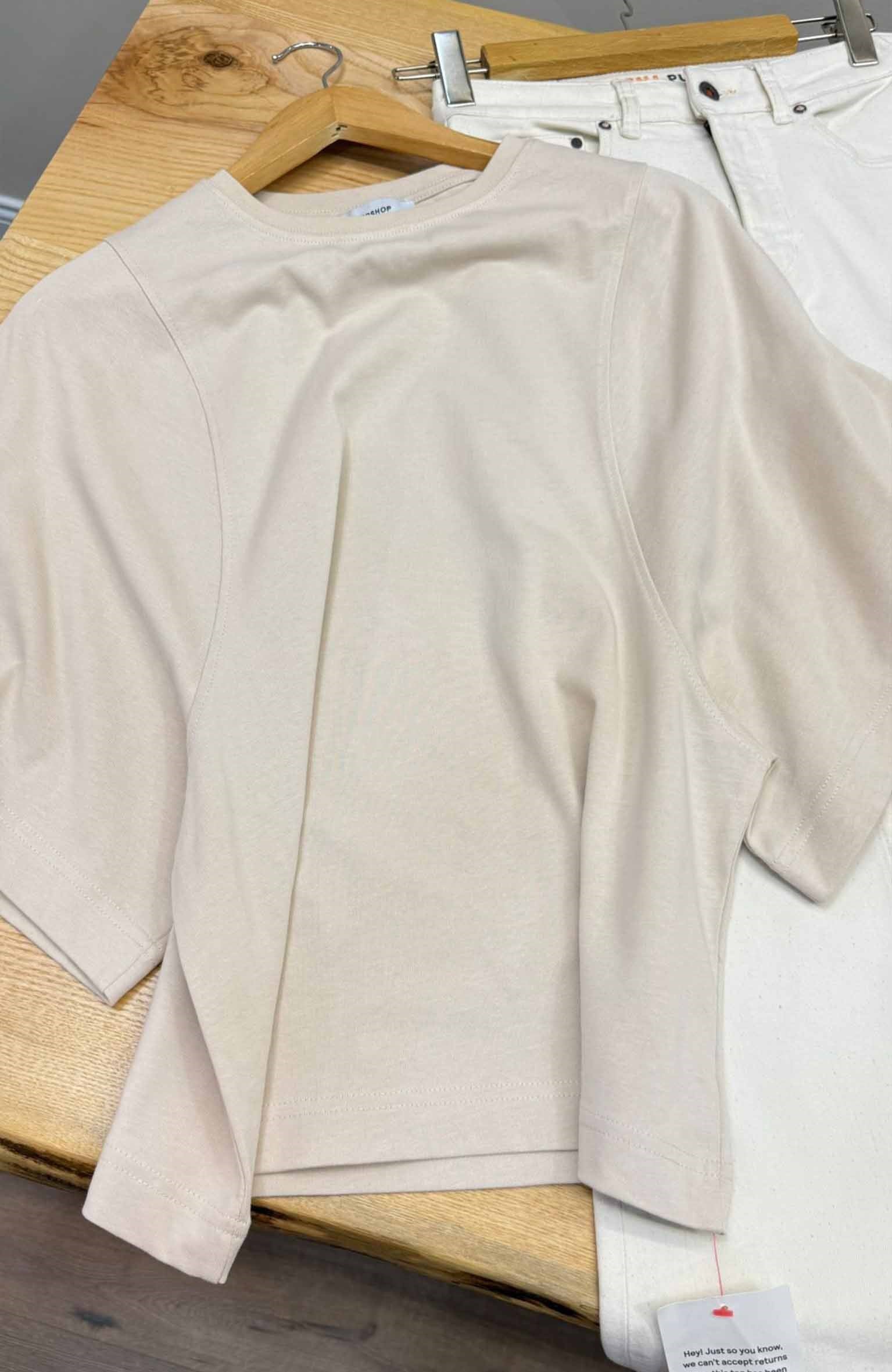 K4159 TPSHP GENİŞ KOL DETAYLI BEJ T-SHIRT
