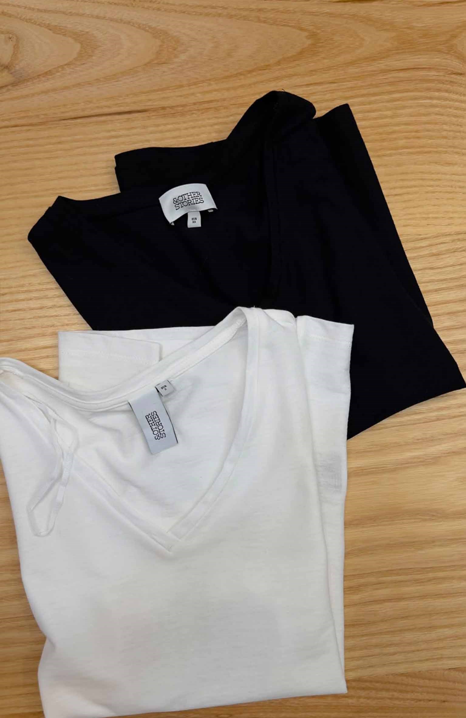 K4386 &OTHR V YAKA PAMUKLU T-SHIRT