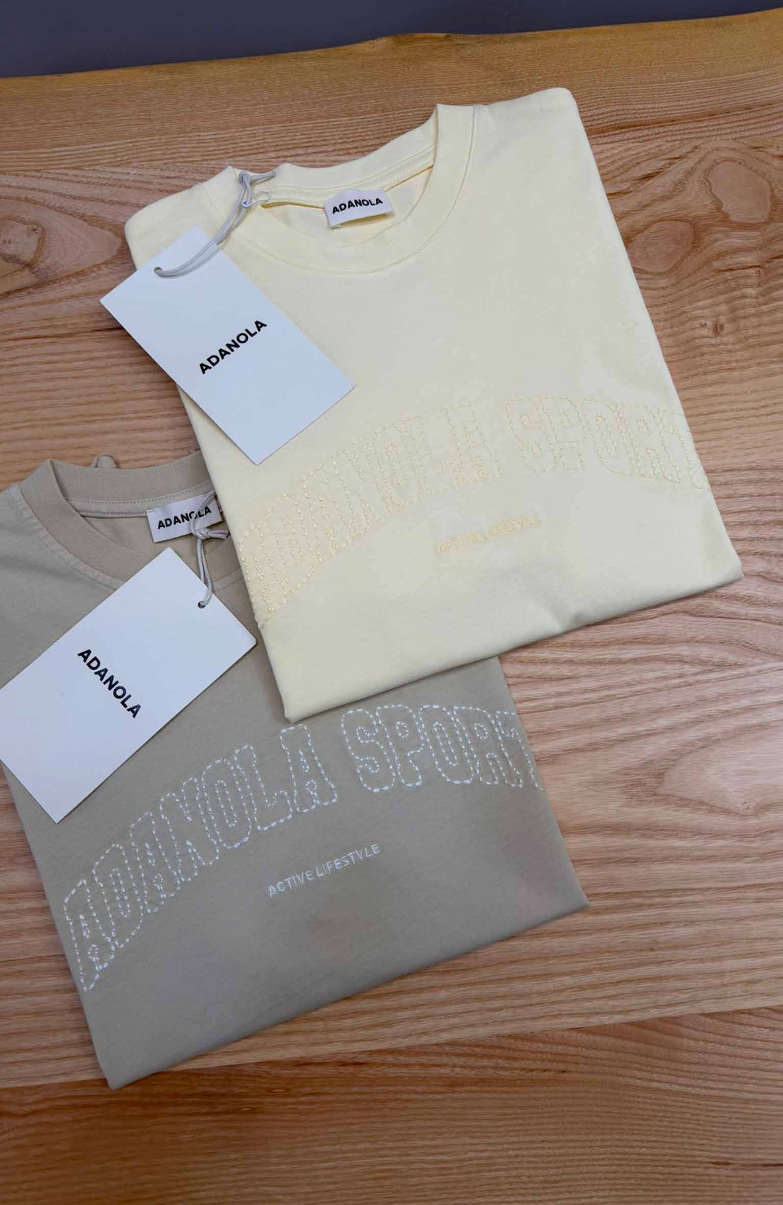 K4403 YAZI NAKIŞLI BİSİKLET YAKA T-SHIRT