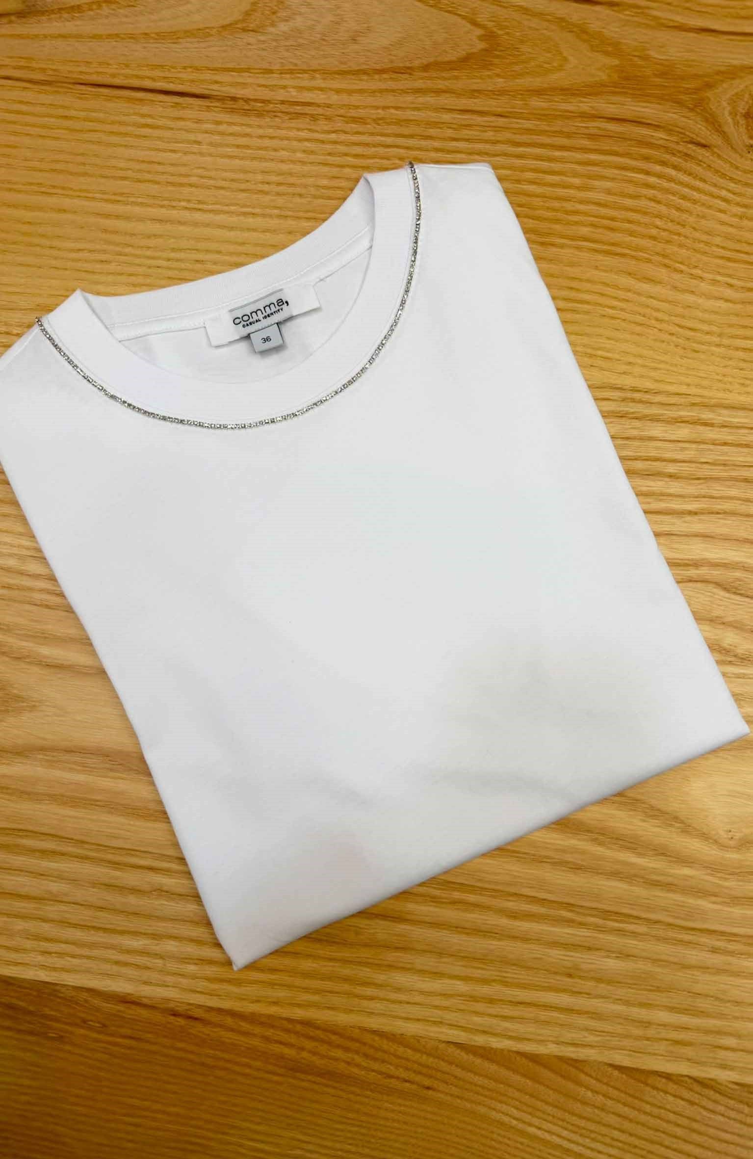 K4421 CMMA TAŞ YAKA DETAYLI BEYAZ T-SHIRT