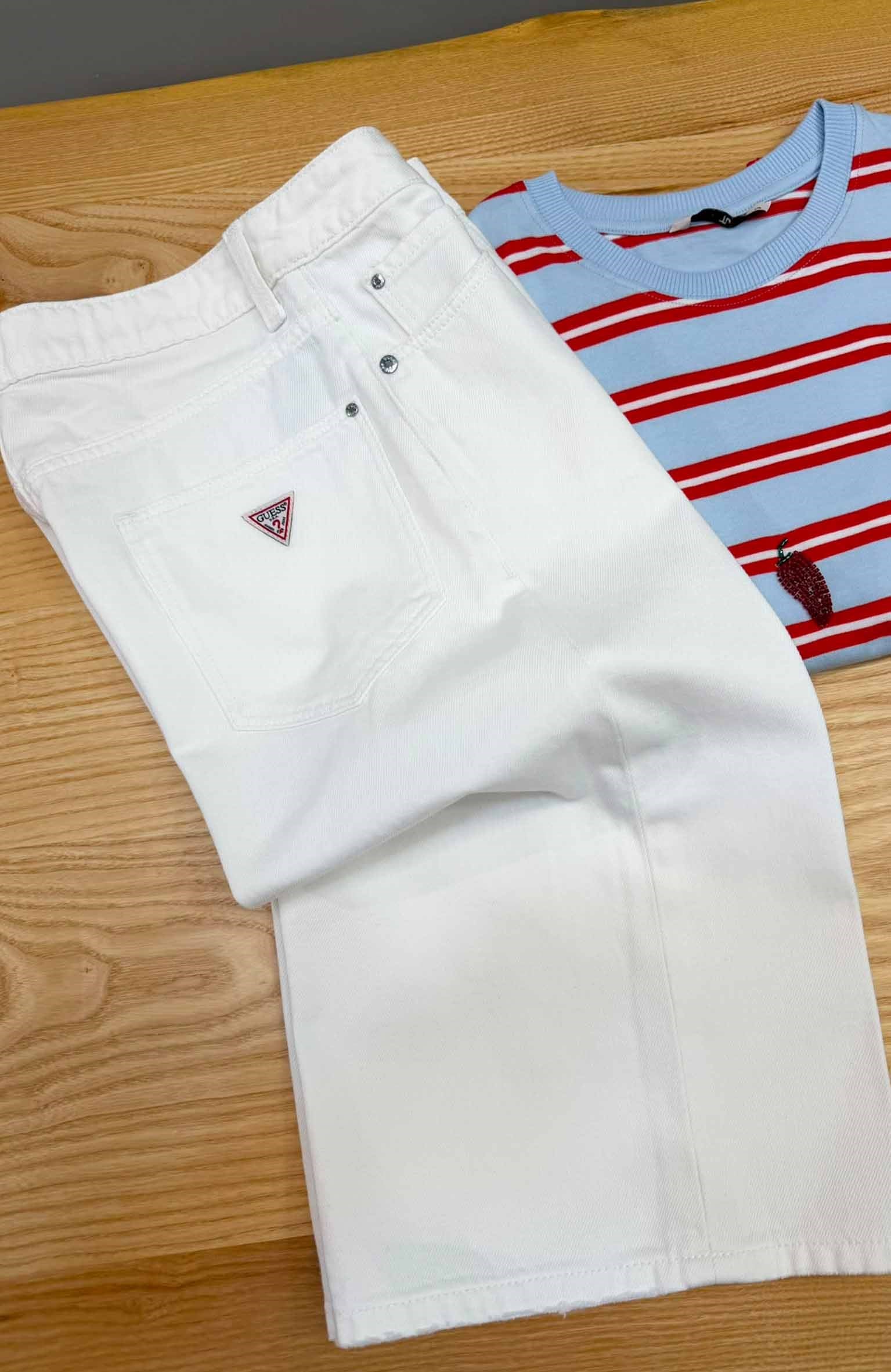 K4439 G.S EKRU BERMUDA