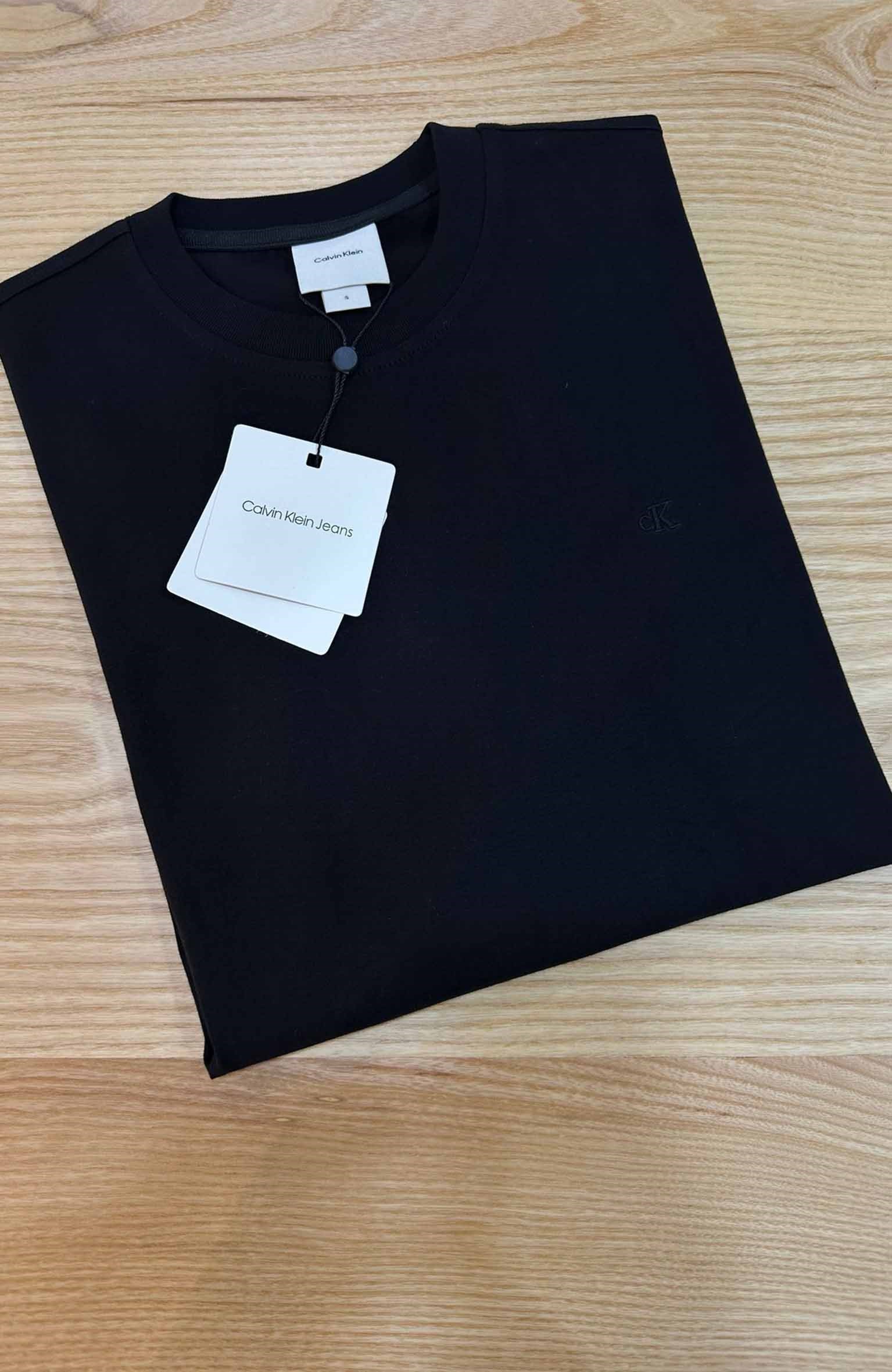MEN1421 CK KÜÇÜK NAKIŞLI SİYAH PAMUKLU T-SHIRT