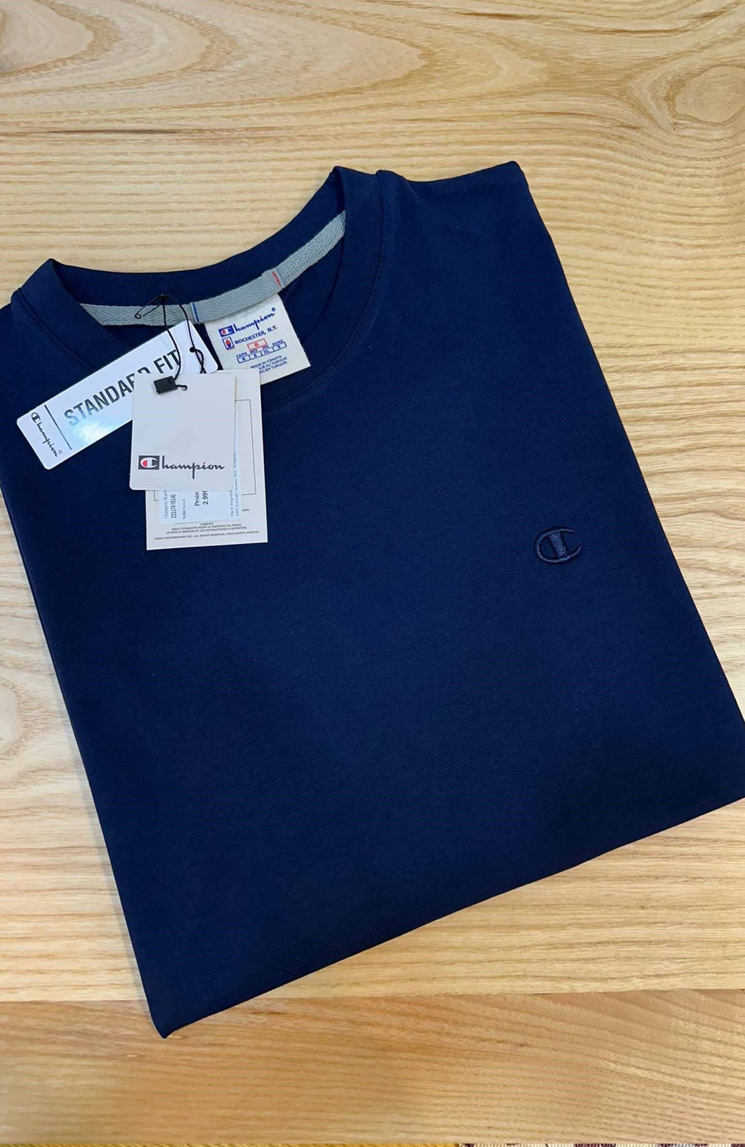 MEN1791 CHMP KÜÇÜK NAKIŞLI LACİVERT T-SHIRT