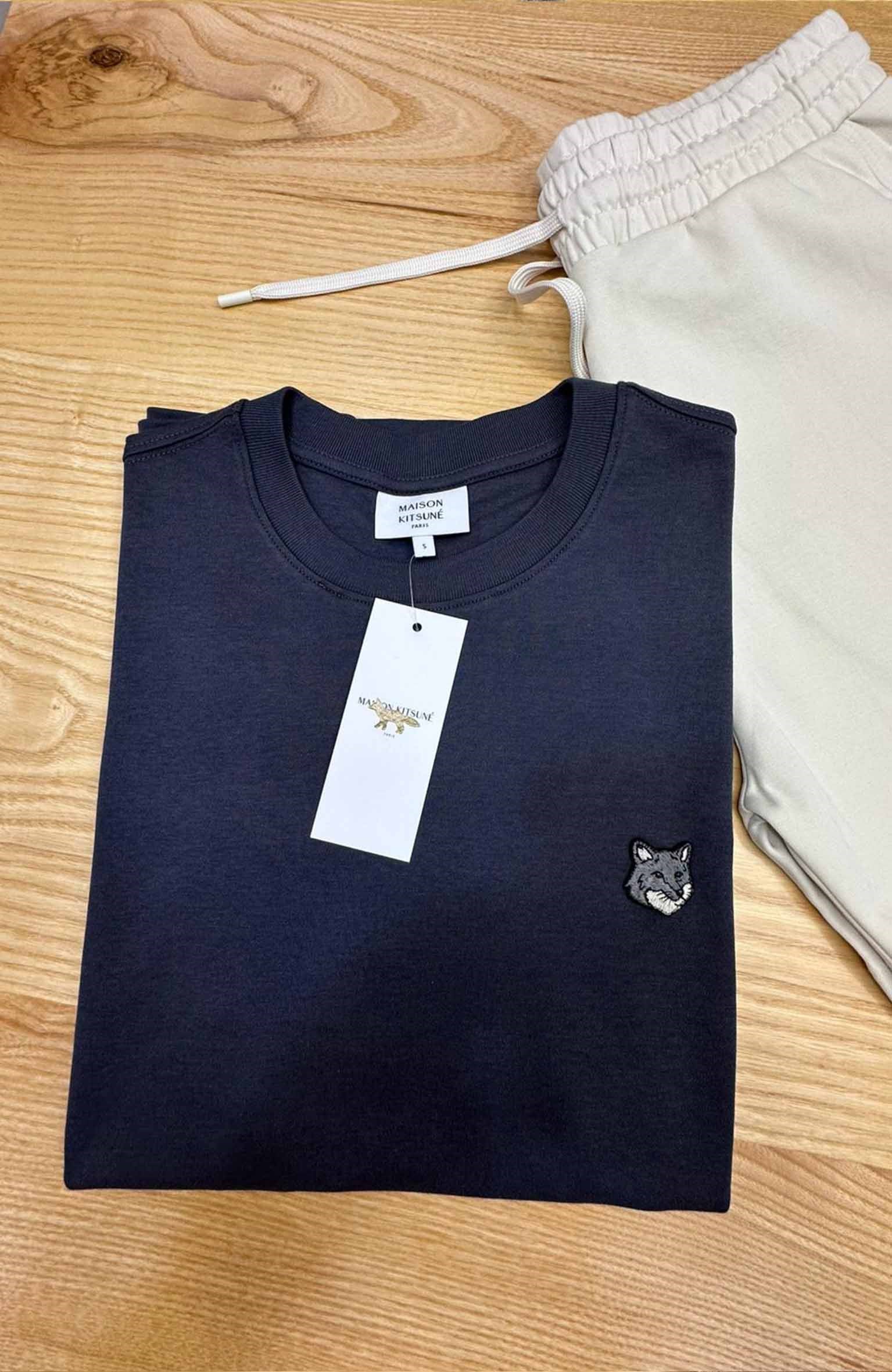 MEN1836 MAISON K. GRİ TİLKİ APLİKLİ ANTRASİT T-SHIRT