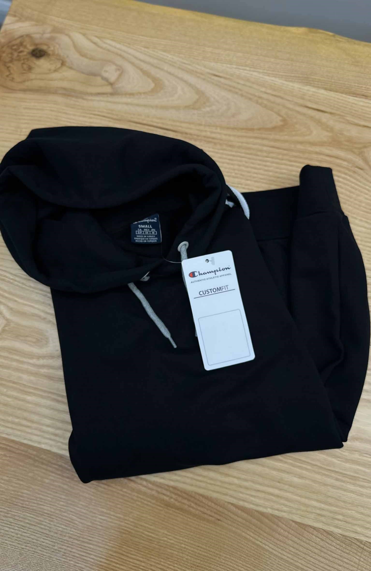 MEN2350 CHMP KOL ŞERİTLİ SİYAH KAPÜŞONLU SWEAT