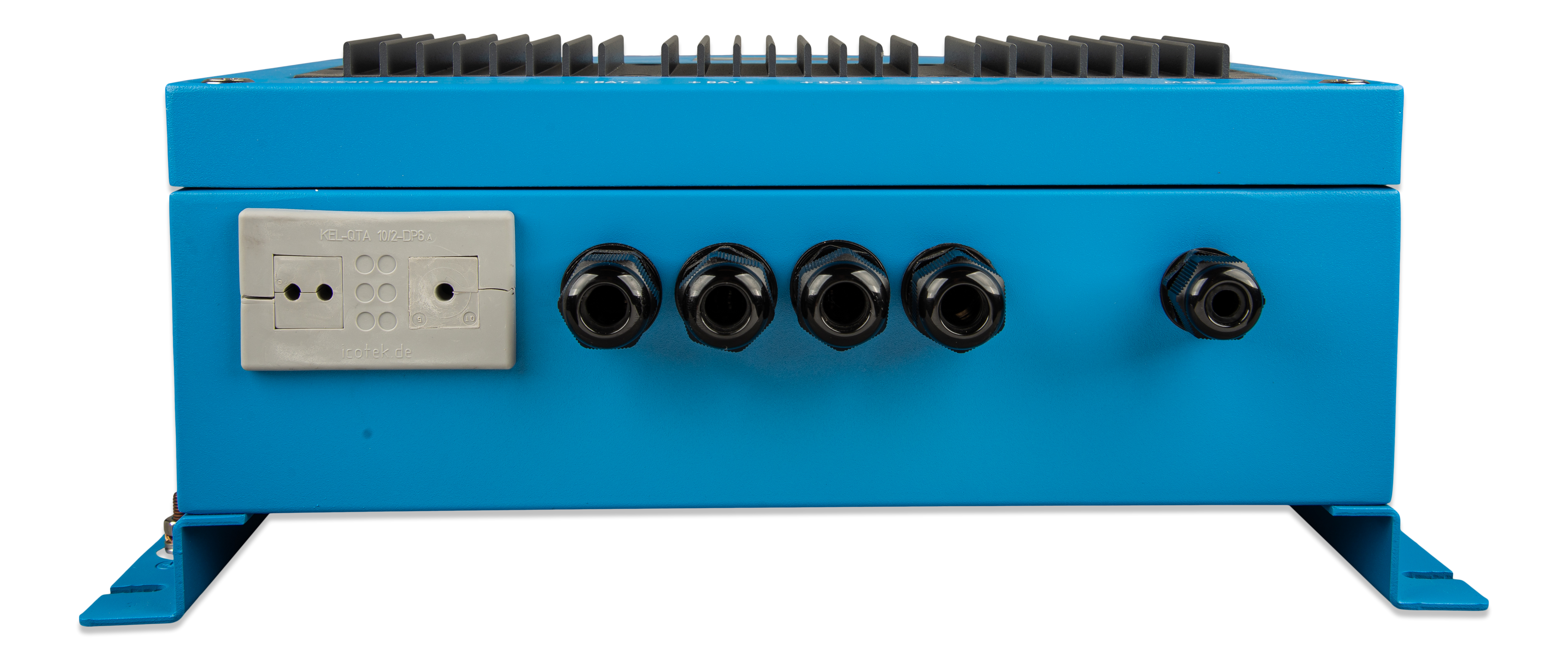 SKYLLA IP65 CHARGER 12V/70A(3) 120/240V