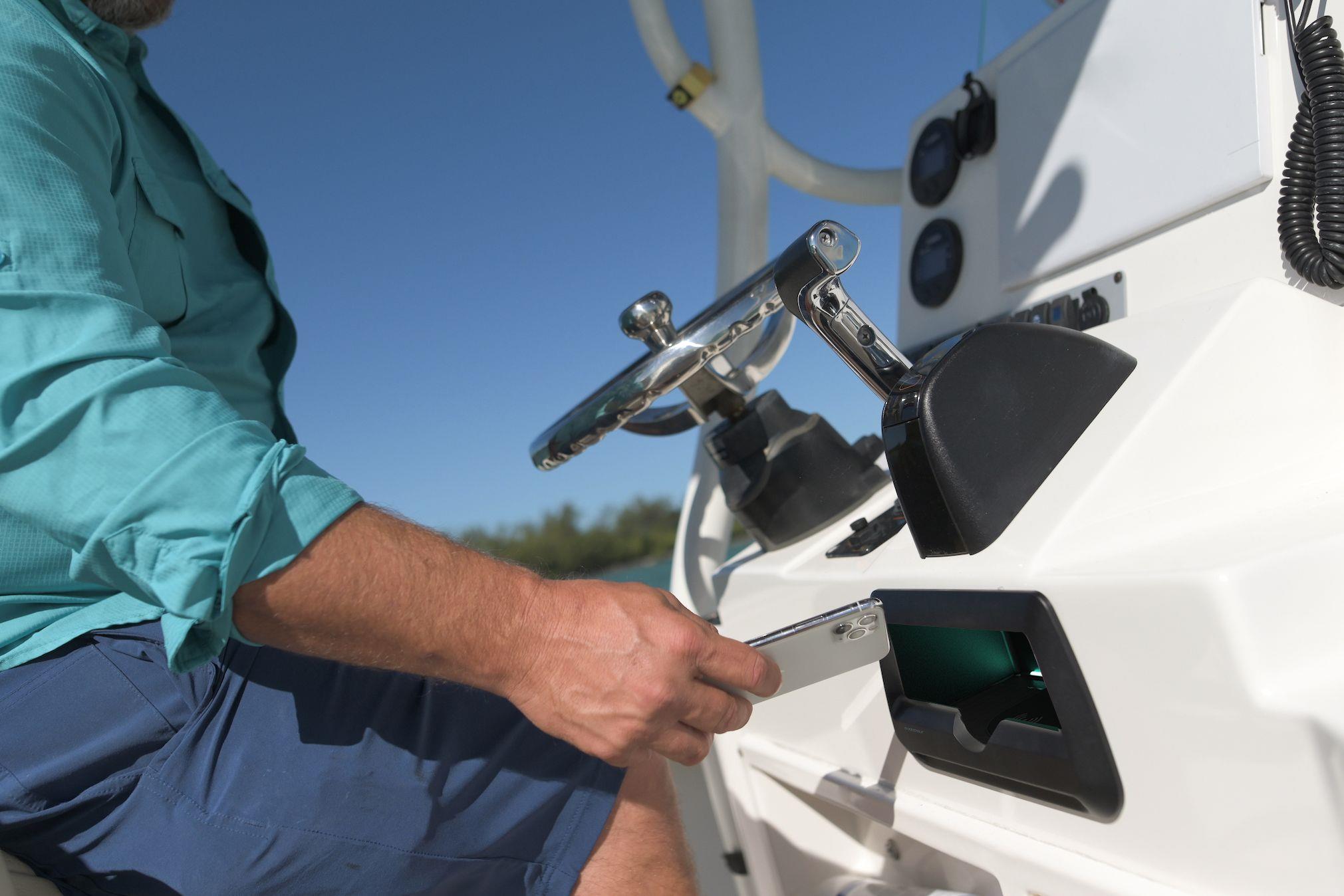 ROKK WIRELESS COVE LED- 3 COIL 15W KABLOSUZ ŞARJ