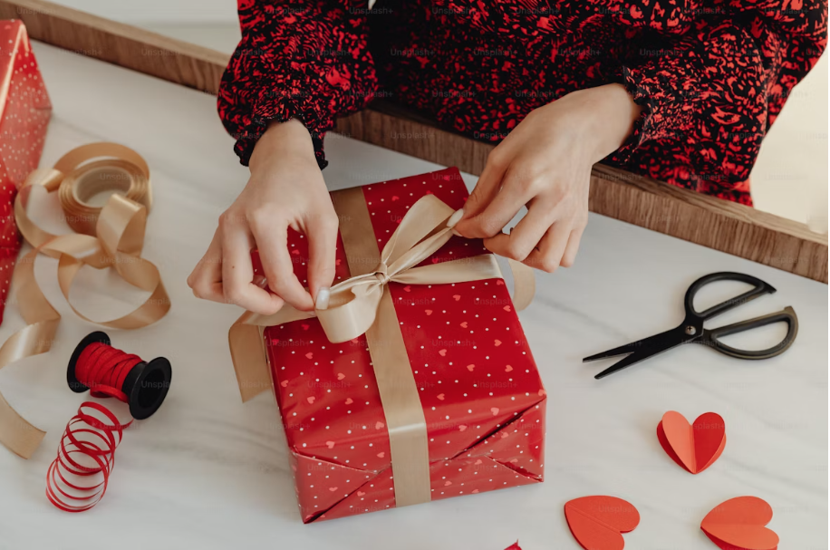 Erkek hediyeleri 202, Kadın hediyeleri fikirleri, En popüler hediye ürünleri, Doğum günü hediyesi önerileri, Yılbaşı hediyeleri erkek, Akıllı saat hediye, Mücevher hediye kadın