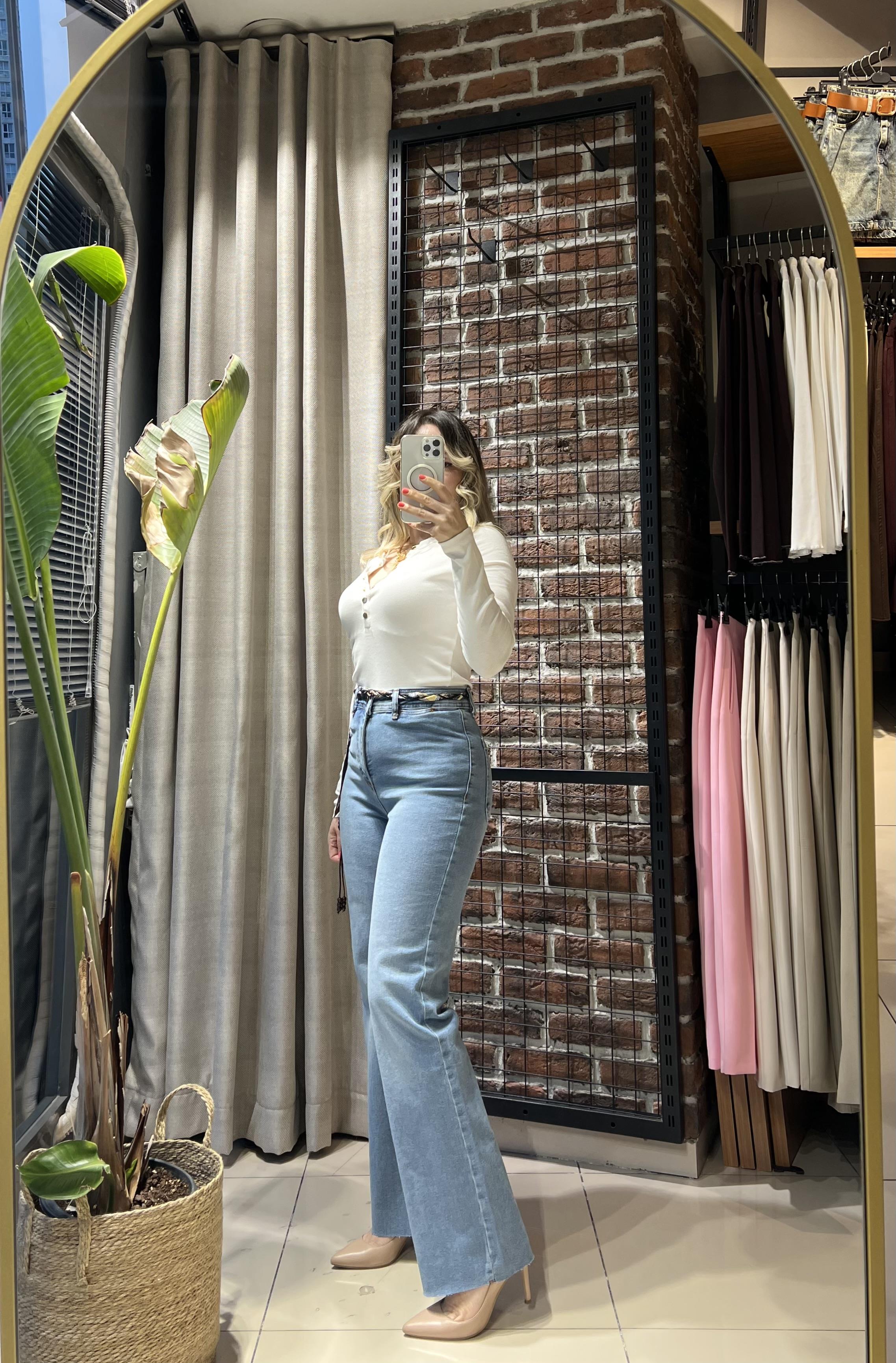  Buz Mavisi Palazzo Jean