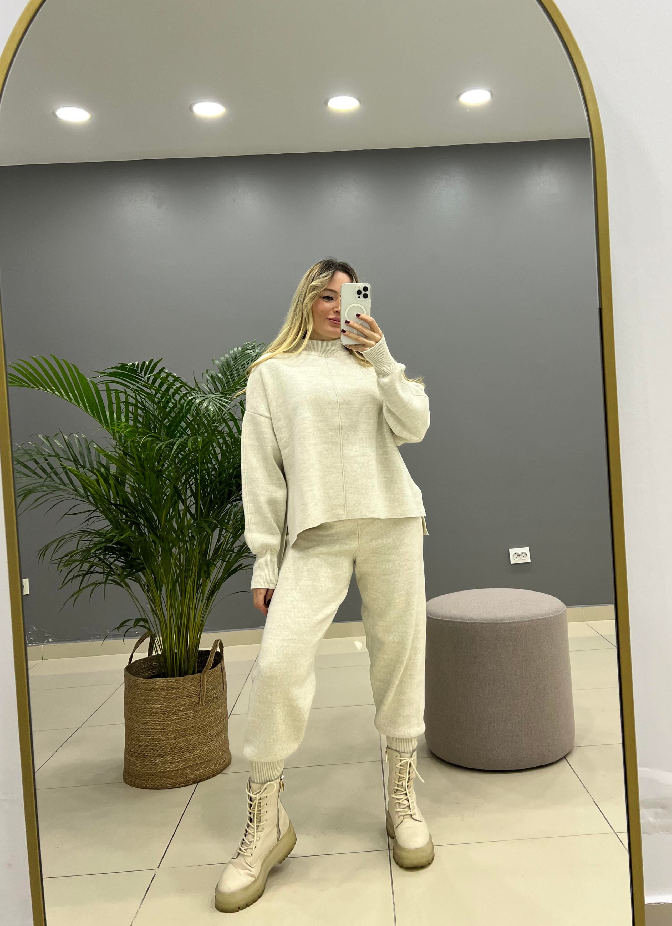  Yarım Balıkçı Yaka Taş Triko Takım