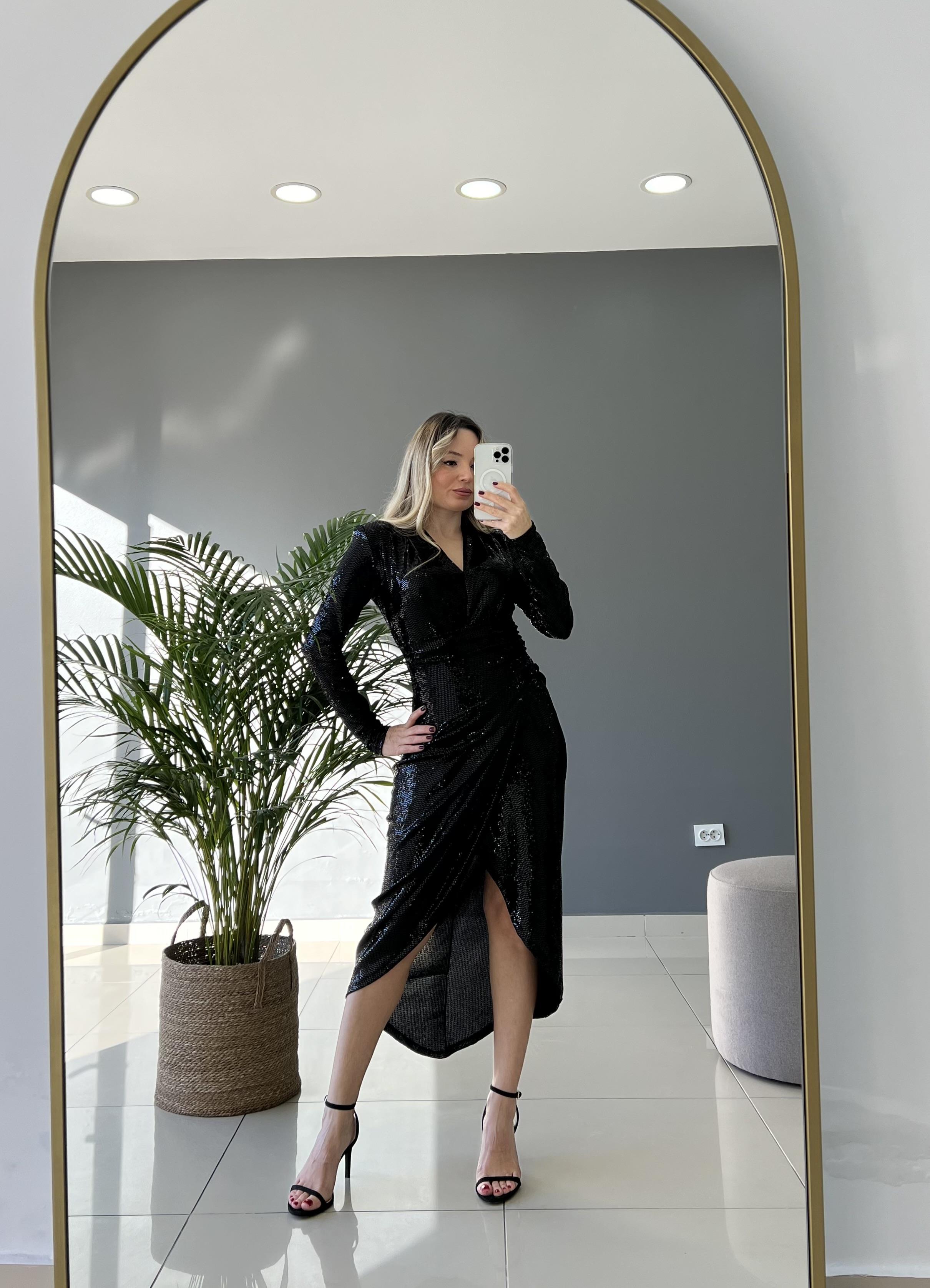 Anvelop Uzun Pullu Payetli Elbise 