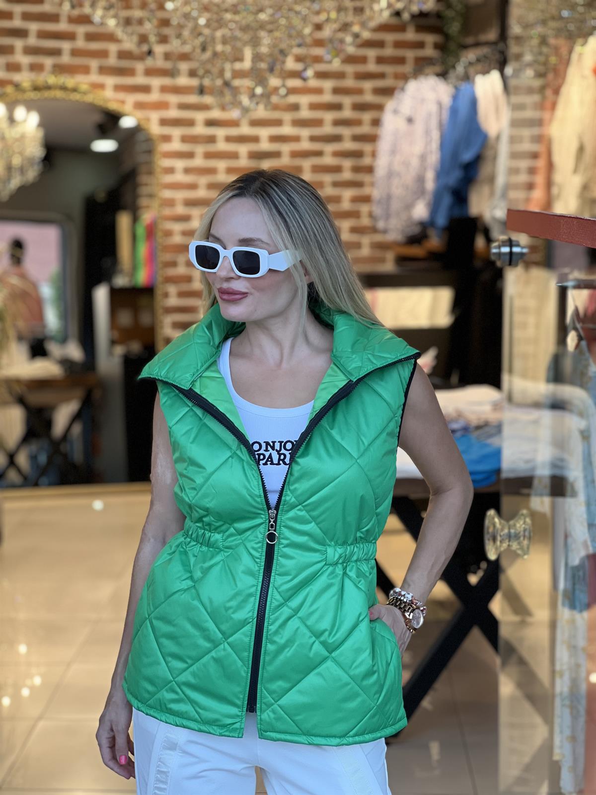 Çimen Yeşili Mevsimlik Kapitone Yelek