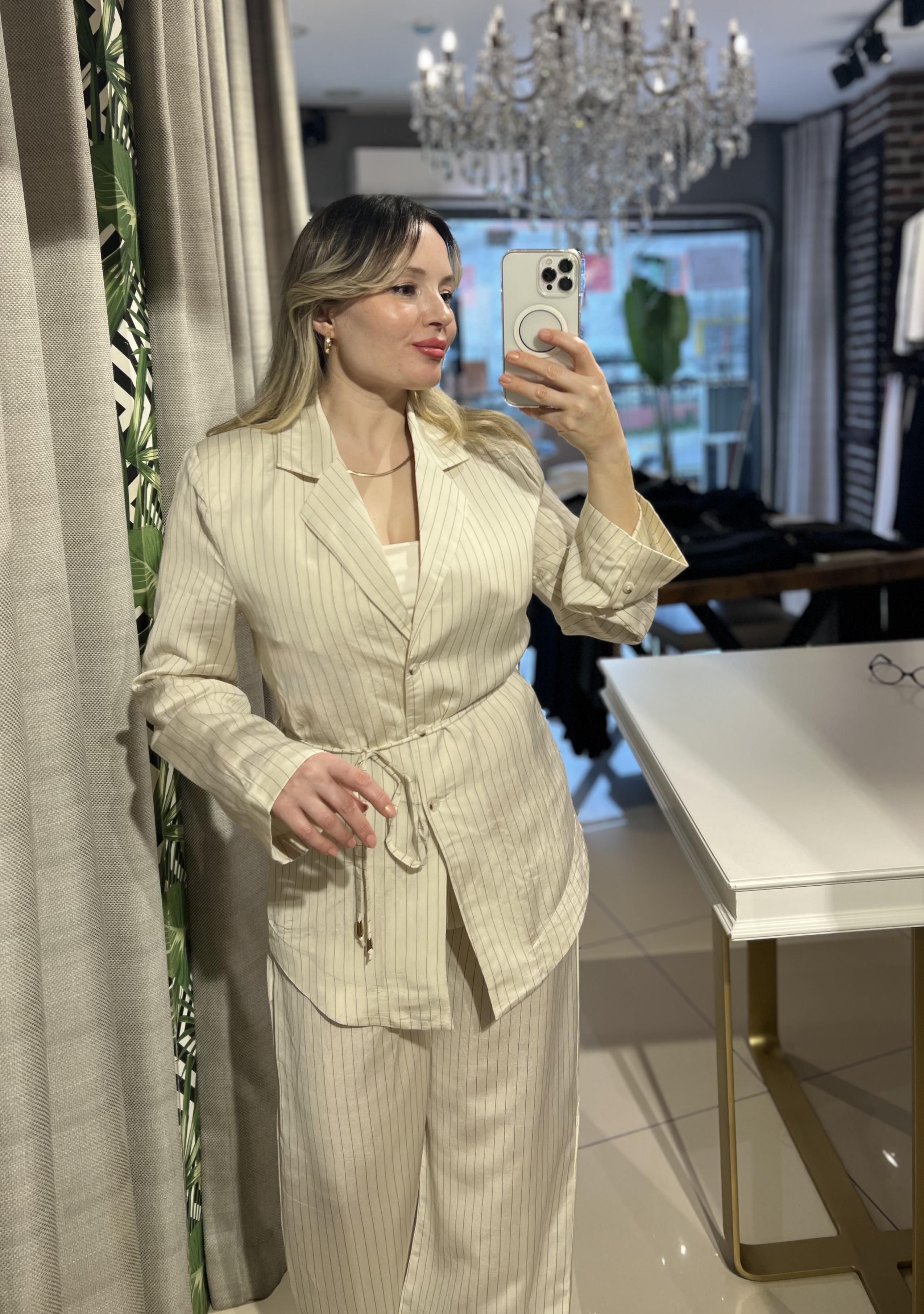 Çizgili Ekru Takım