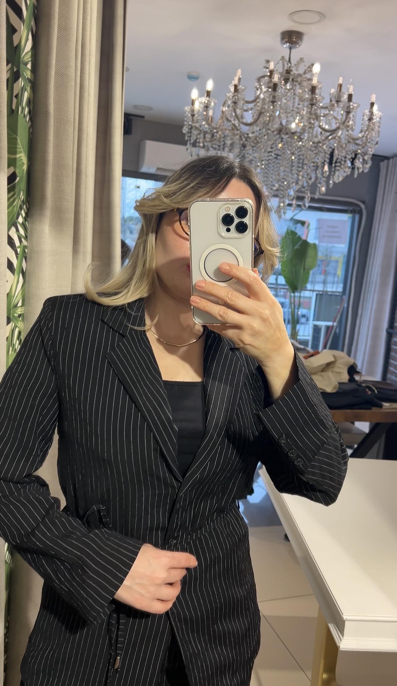 Çizgili Siyah Takım