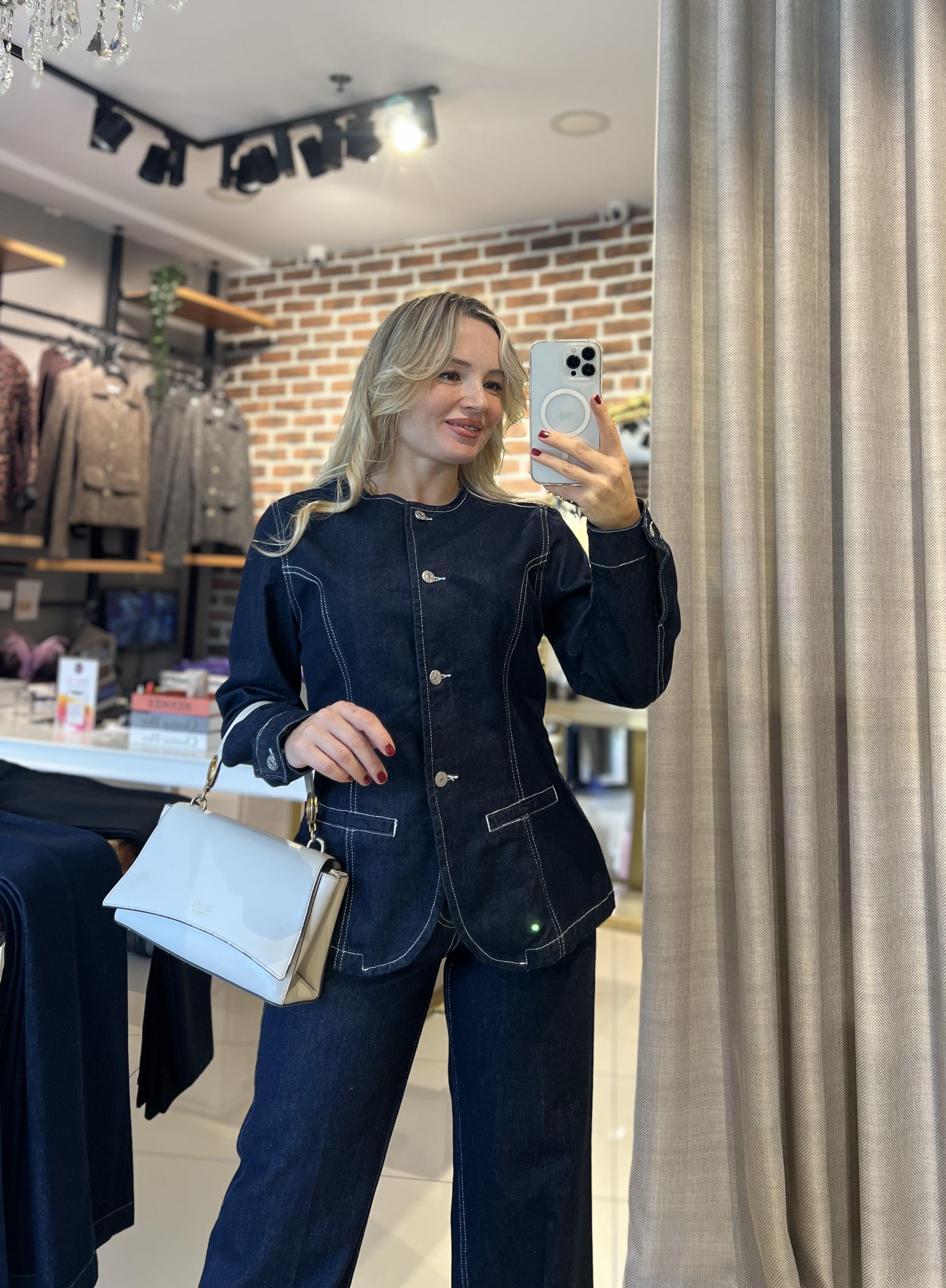 Denim Gömlekli Takım