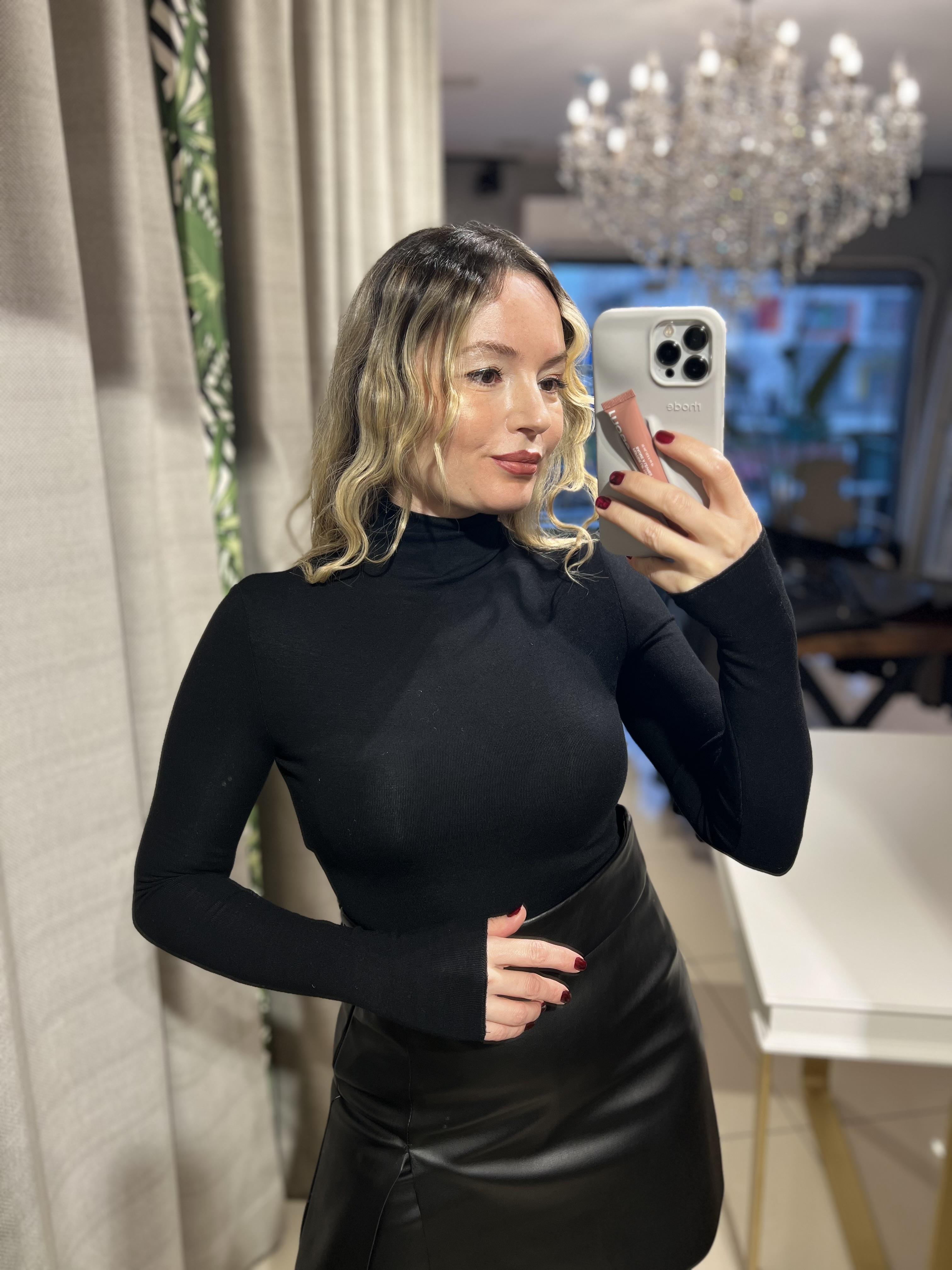 Dik Yaka  Uzun Kol Siyah Body 