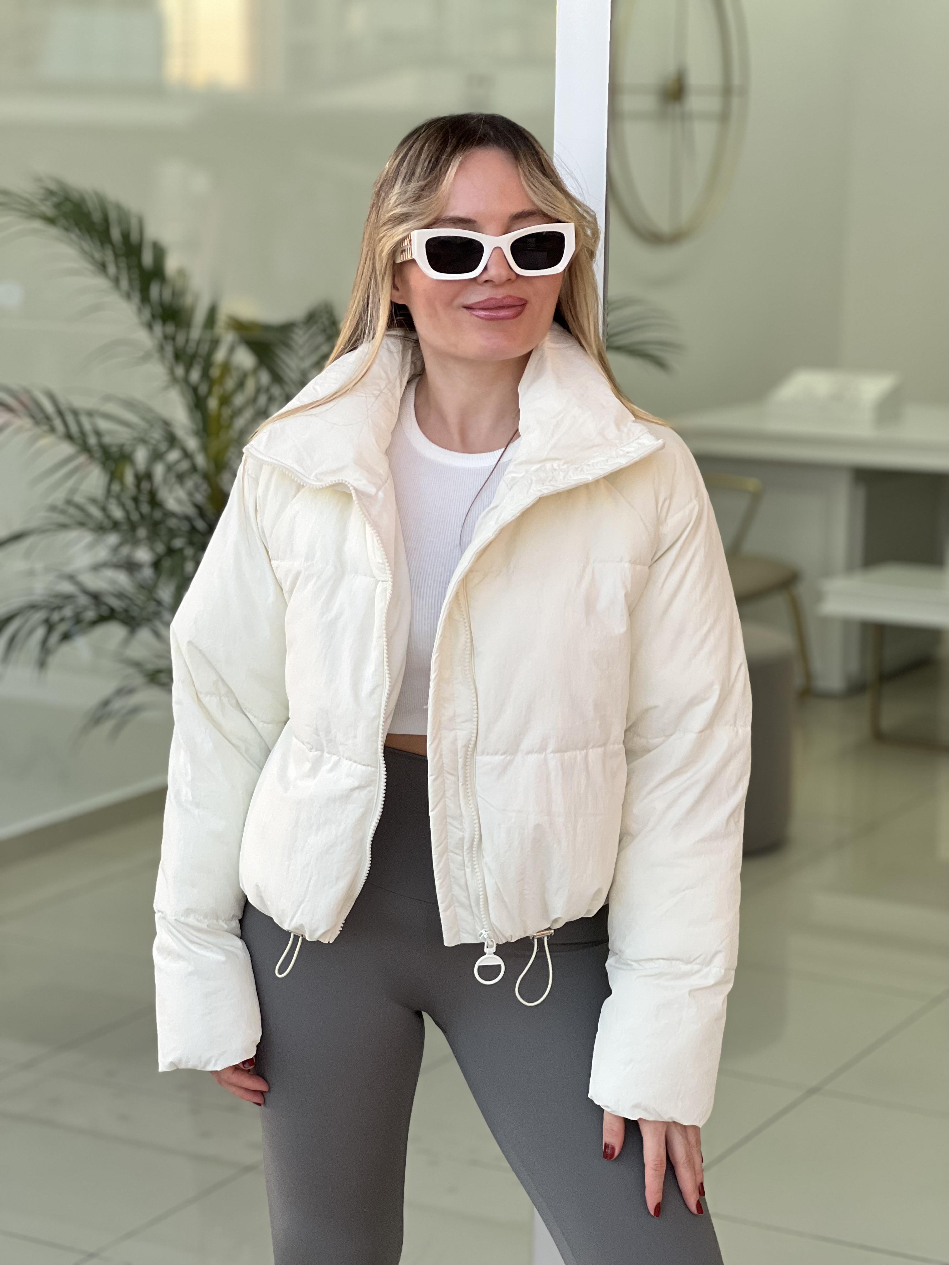 Dilvin Ekru Kısa Şişme Mont 