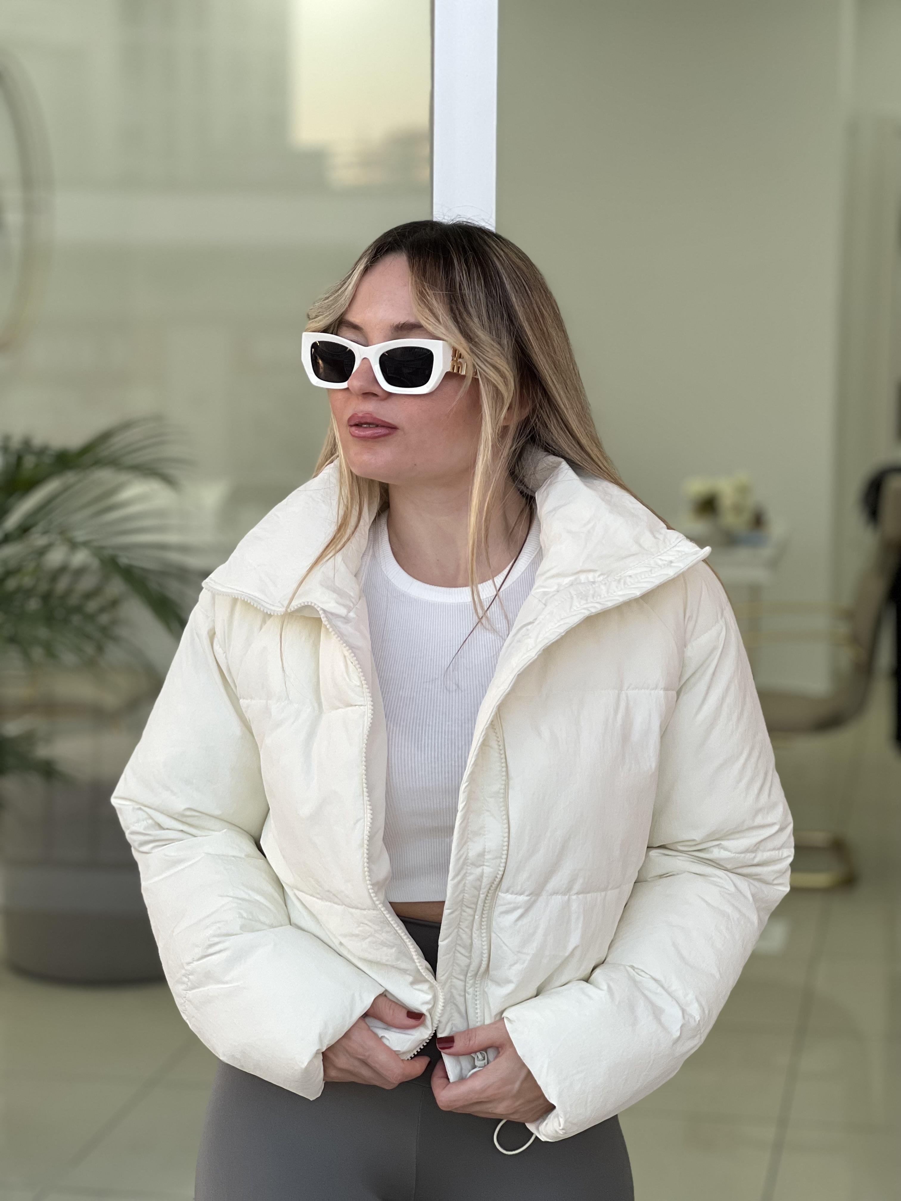 Dilvin Ekru Kısa Şişme Mont 