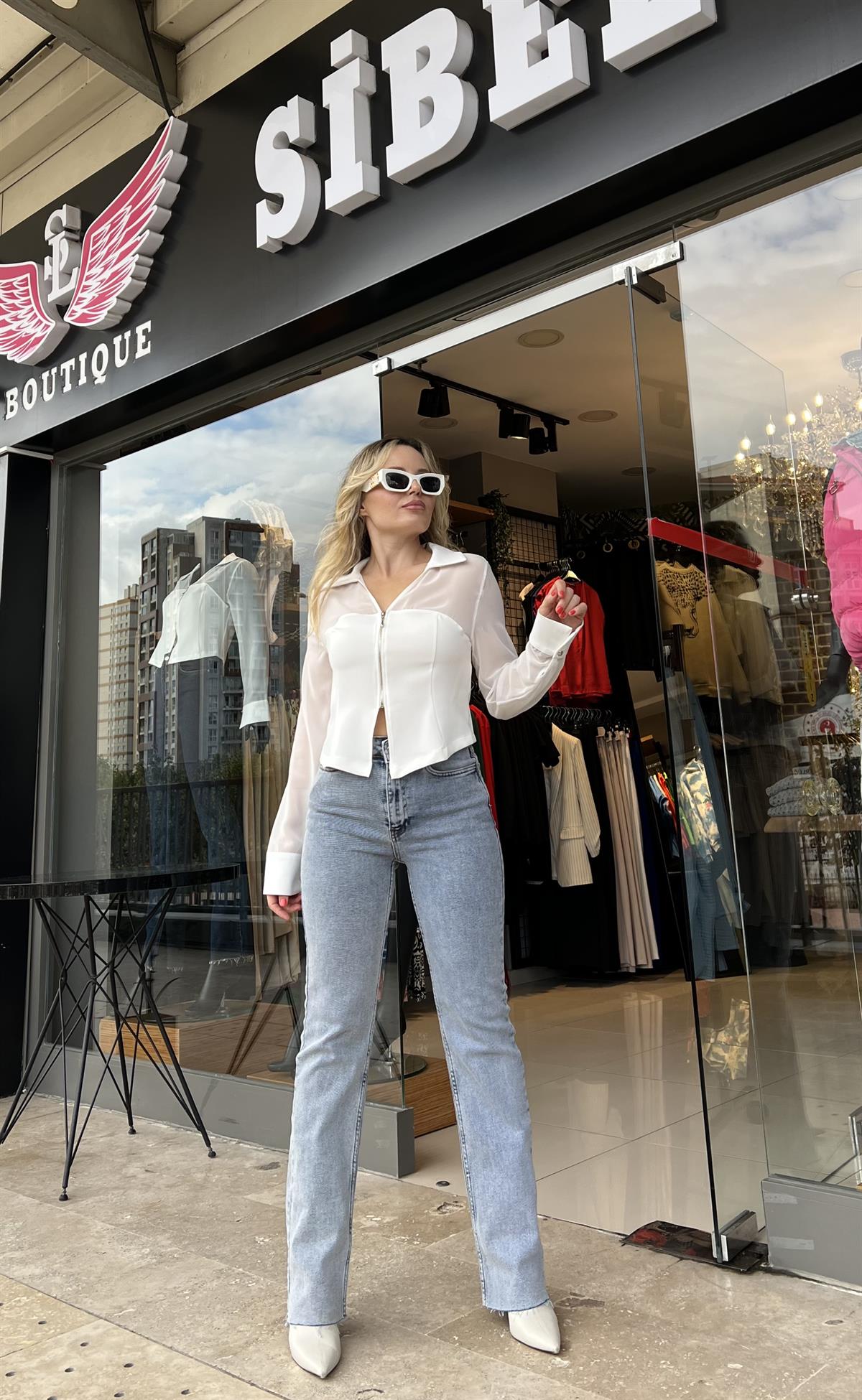 Full Likralı Mom Fit Modern Paça Kar Yıkama Jean 