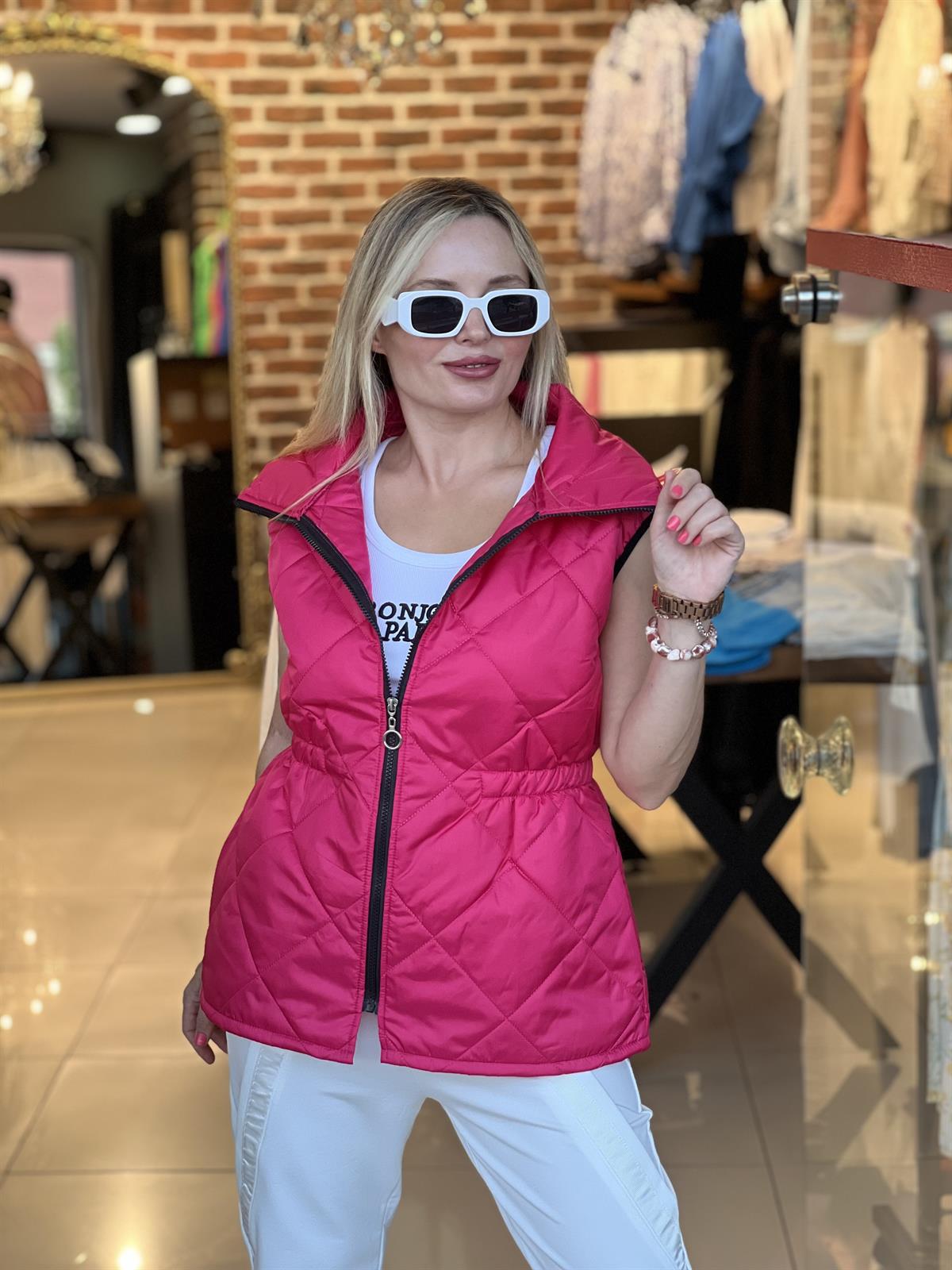 Fuşya Mevsimlik Kapitone Yelek