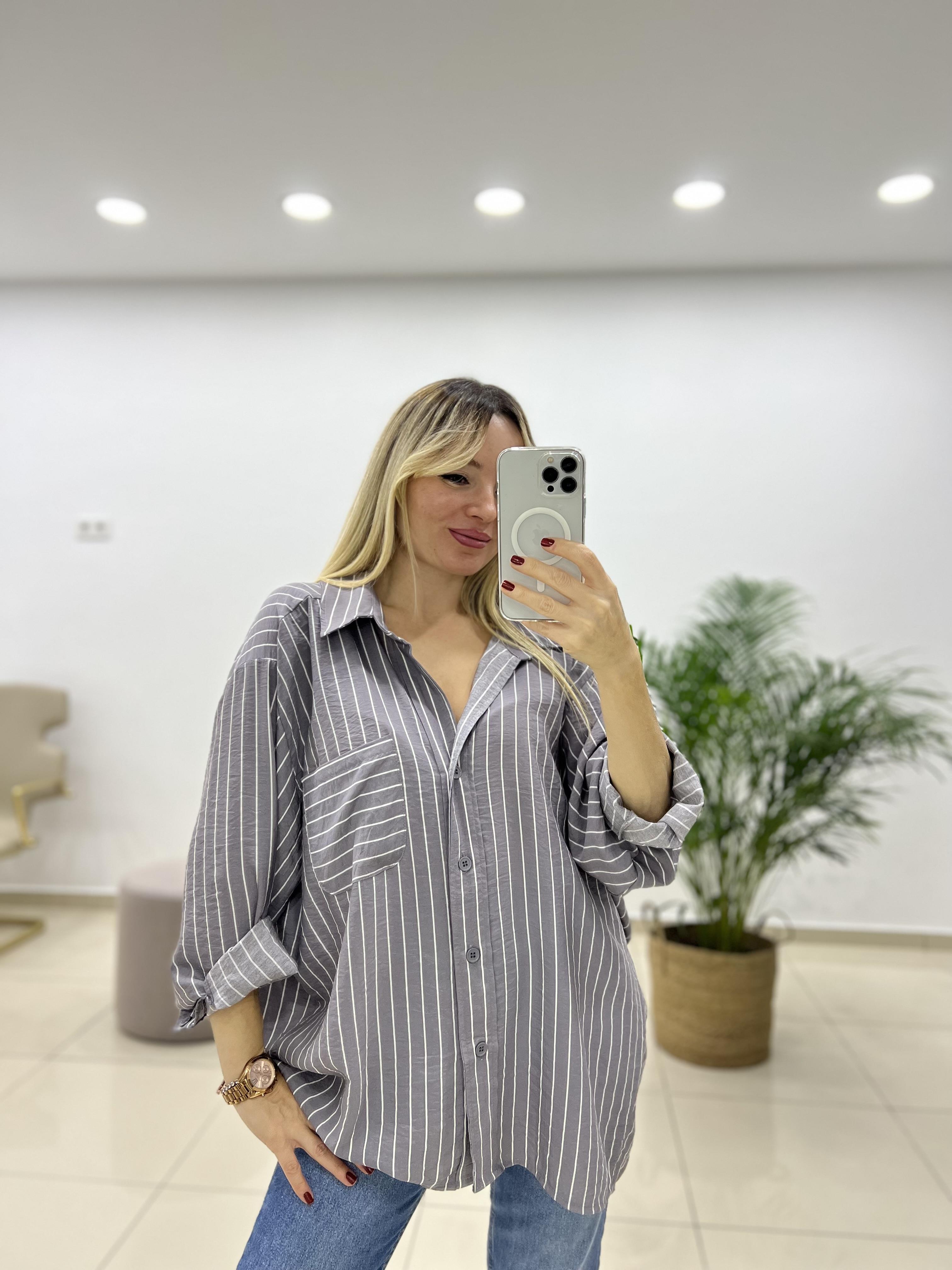 Gri Çizgili Oversize Gömlek