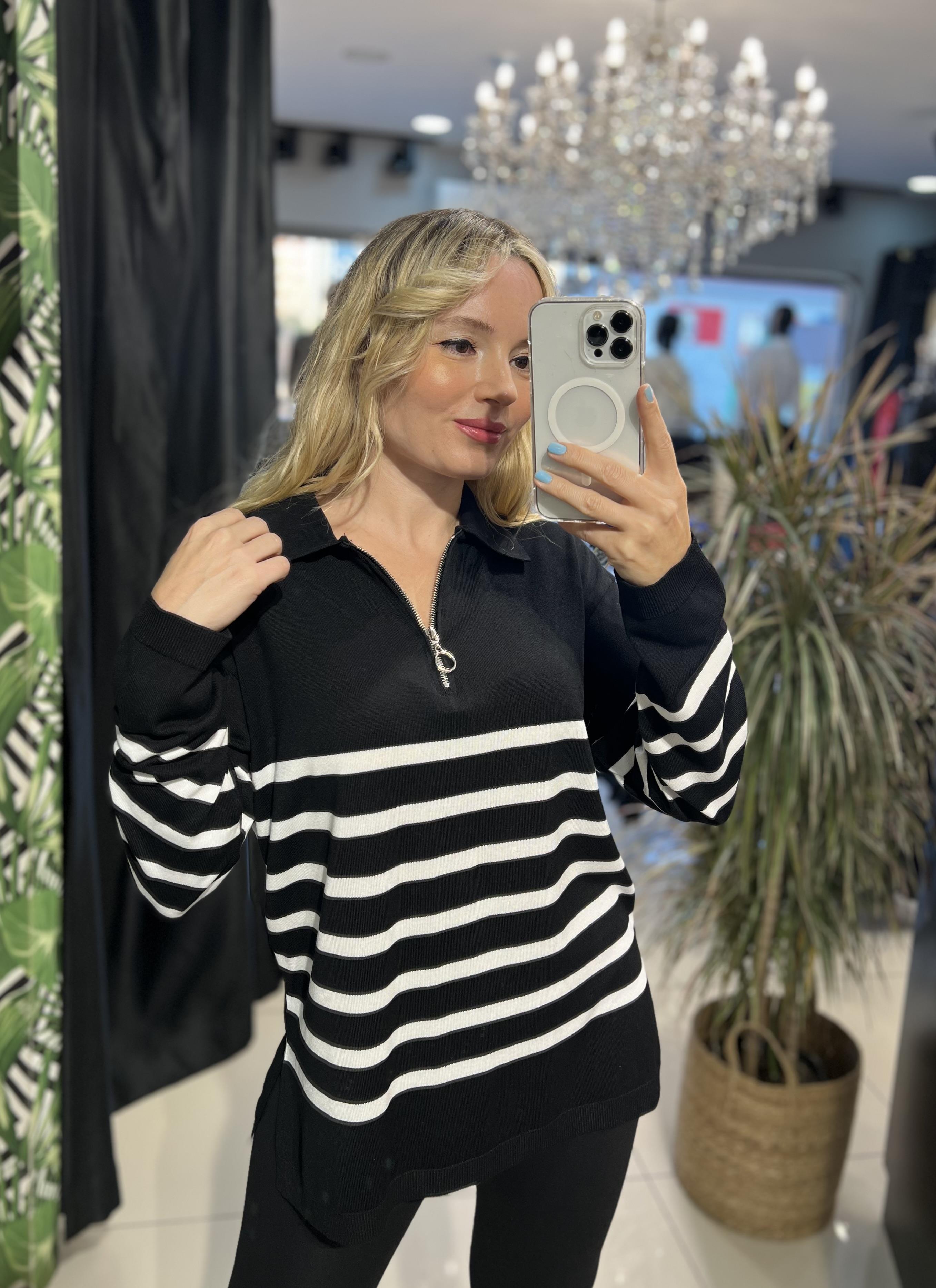 Kamyoner Yaka Fermuar Detaylı Çizgi Desenli Merserize Triko