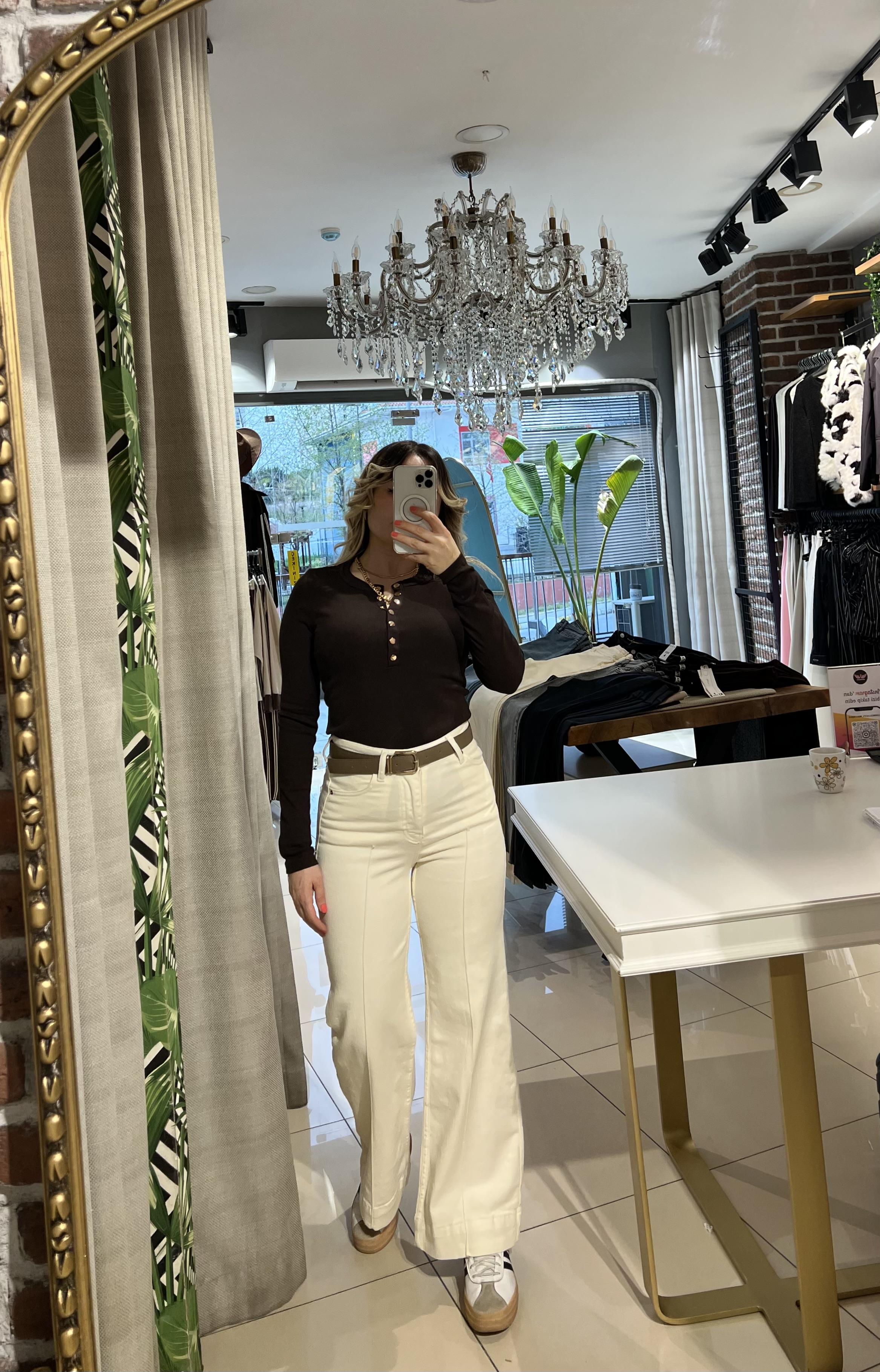 Kemerli Likralı Ekru Jean