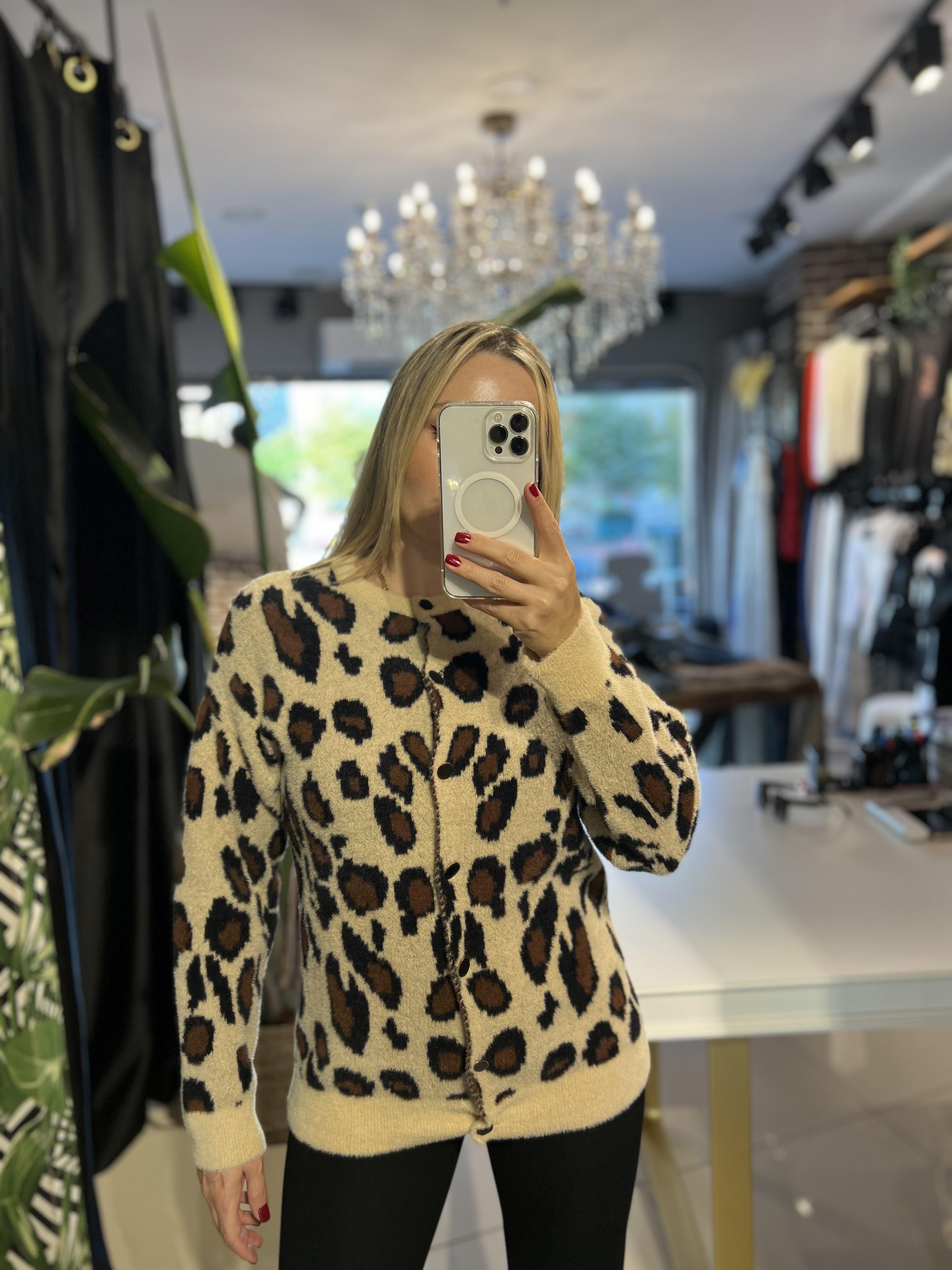 Leopar Desen Düğmeli Sakal Hırka