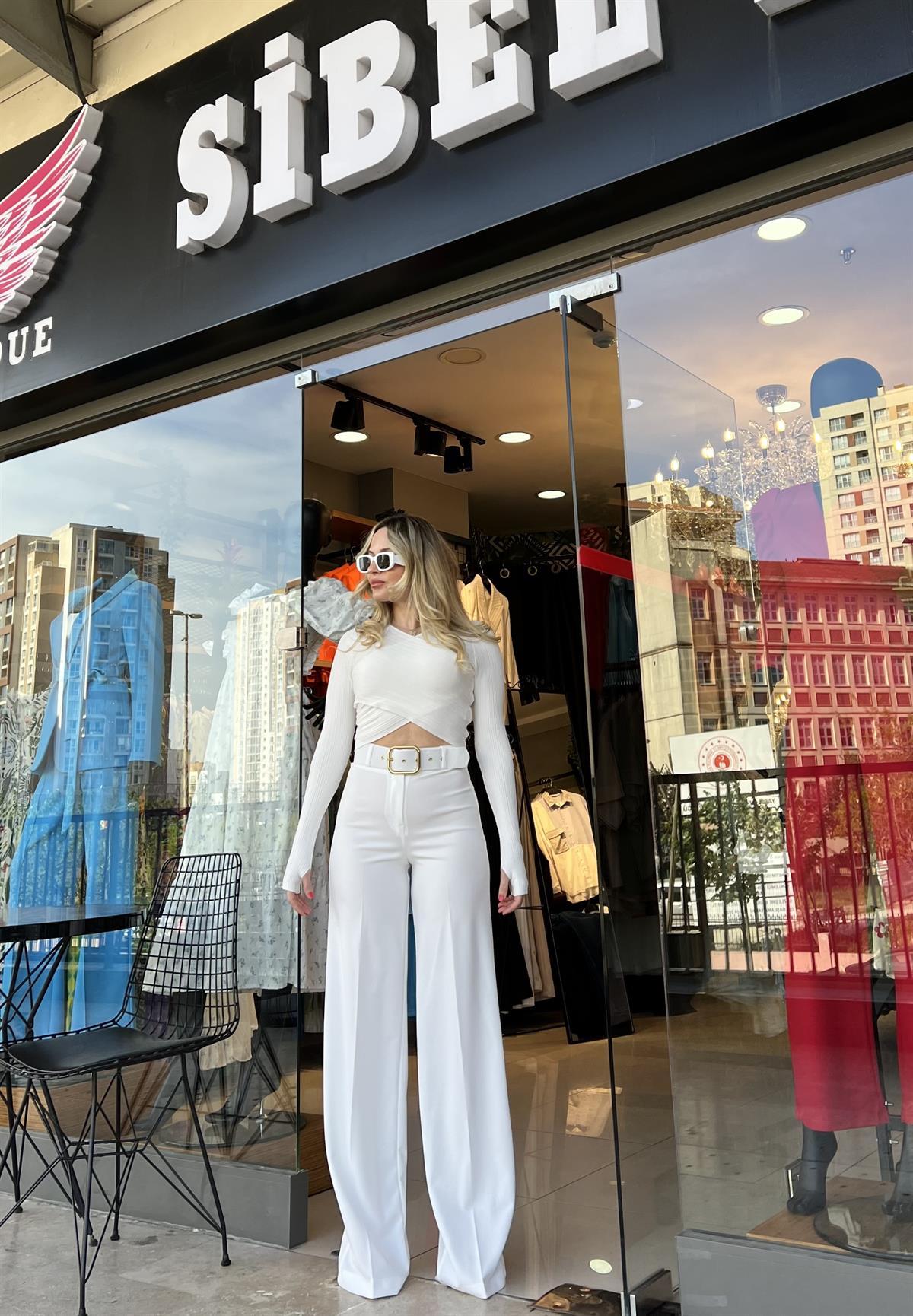  Kemer Aksesuarlı Full Likralı Beyaz Palazzo Pantolon