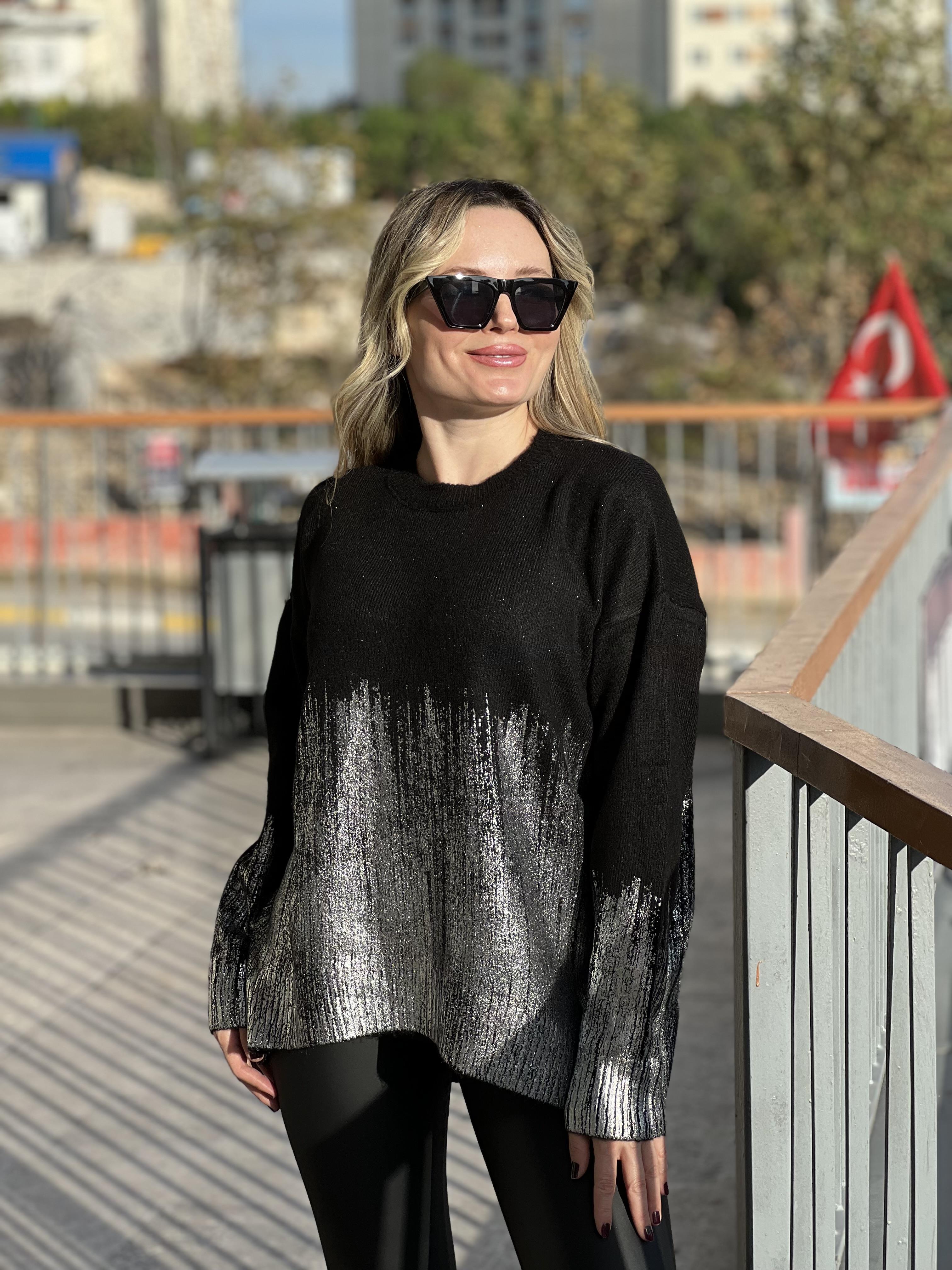 Metalik Gri Kaplamalı Triko Bluz 