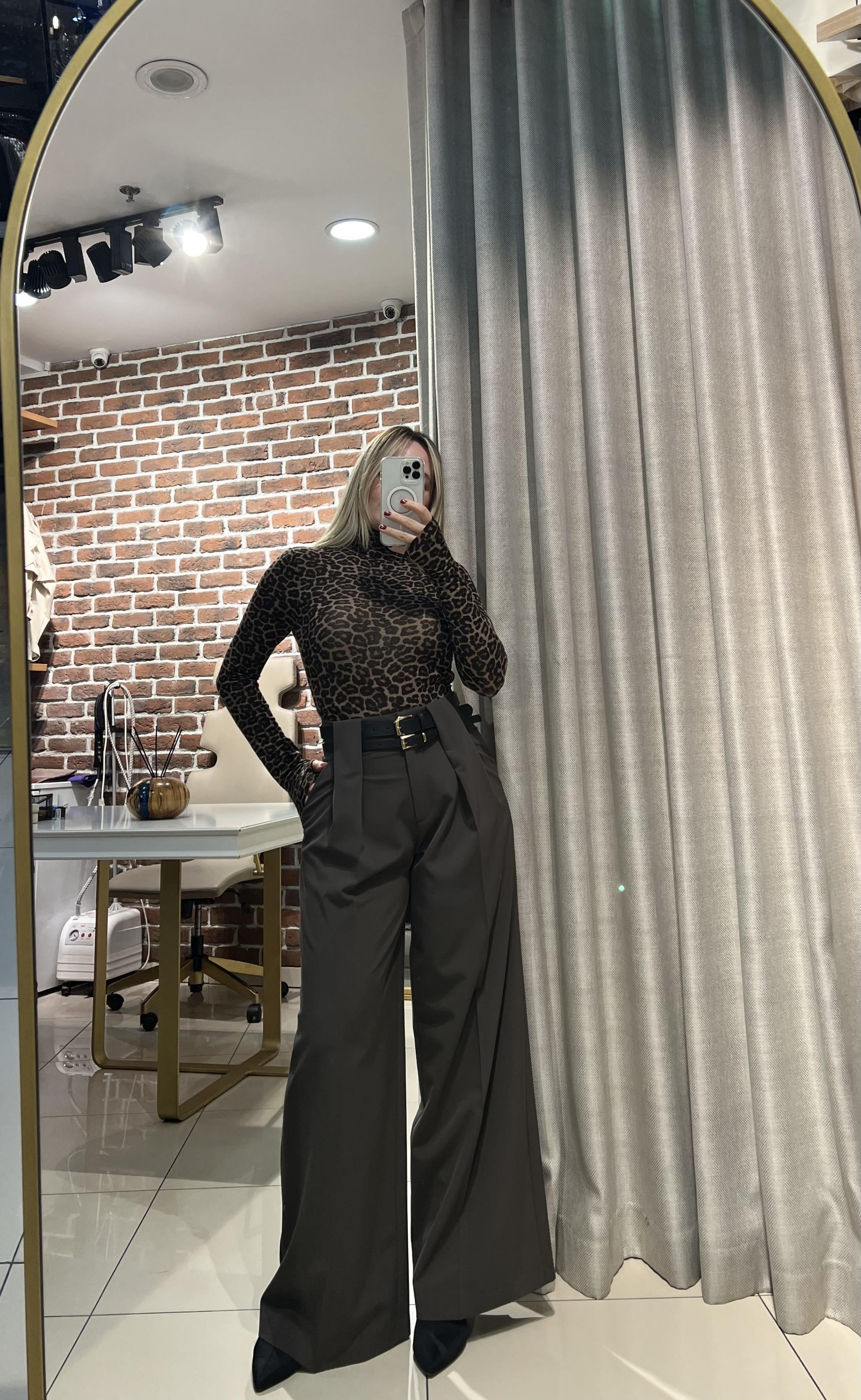 Pileli Çift Kemerli Pantalon